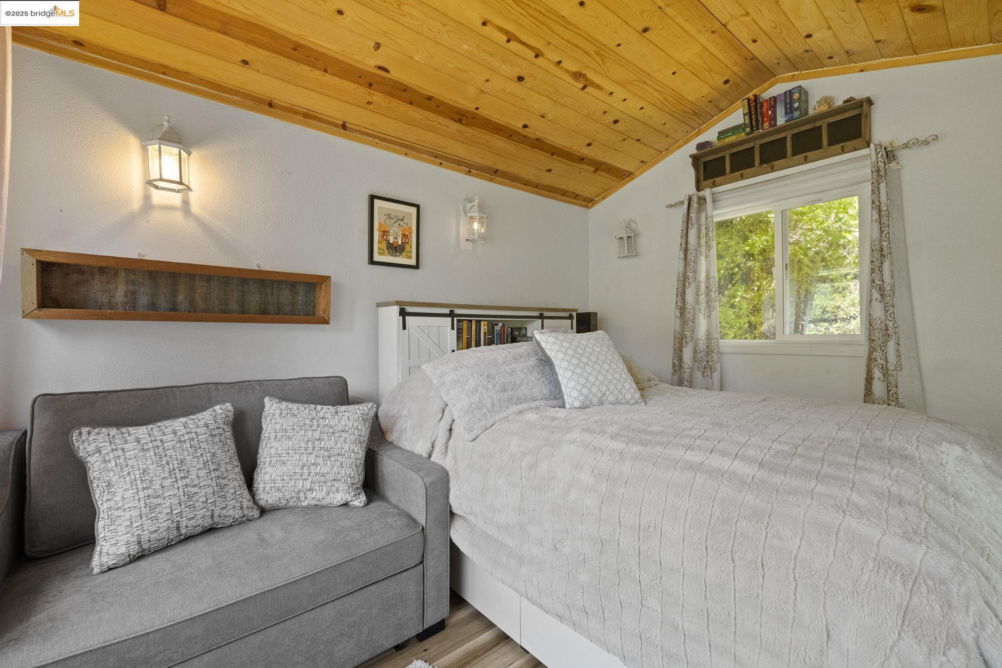 Detail Gallery Image 6 of 23 For 22852 Four Wheel Dr, Sonora,  CA 95370 - 1 Beds | 1 Baths