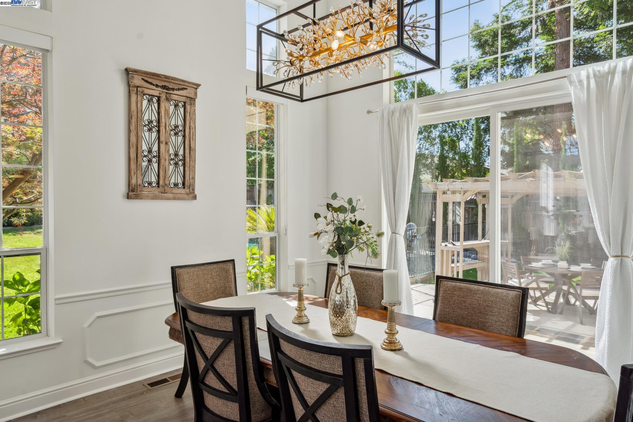 Detail Gallery Image 11 of 60 For 418 Golf Ct, Walnut Creek,  CA 94598 - 4 Beds | 3 Baths