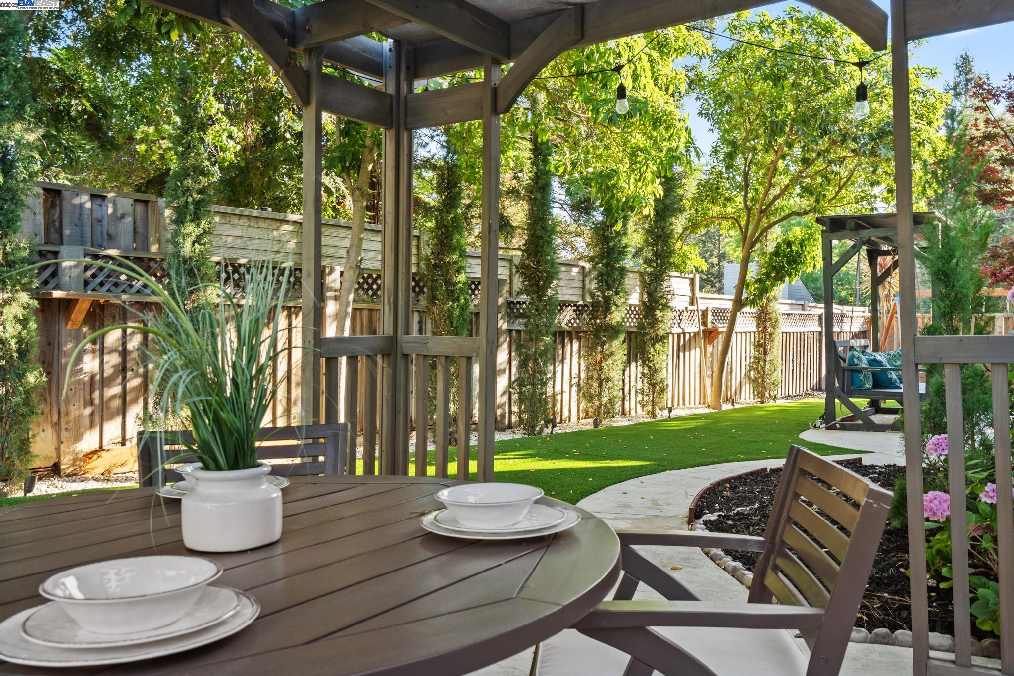 Detail Gallery Image 29 of 60 For 418 Golf Ct, Walnut Creek,  CA 94598 - 4 Beds | 3 Baths