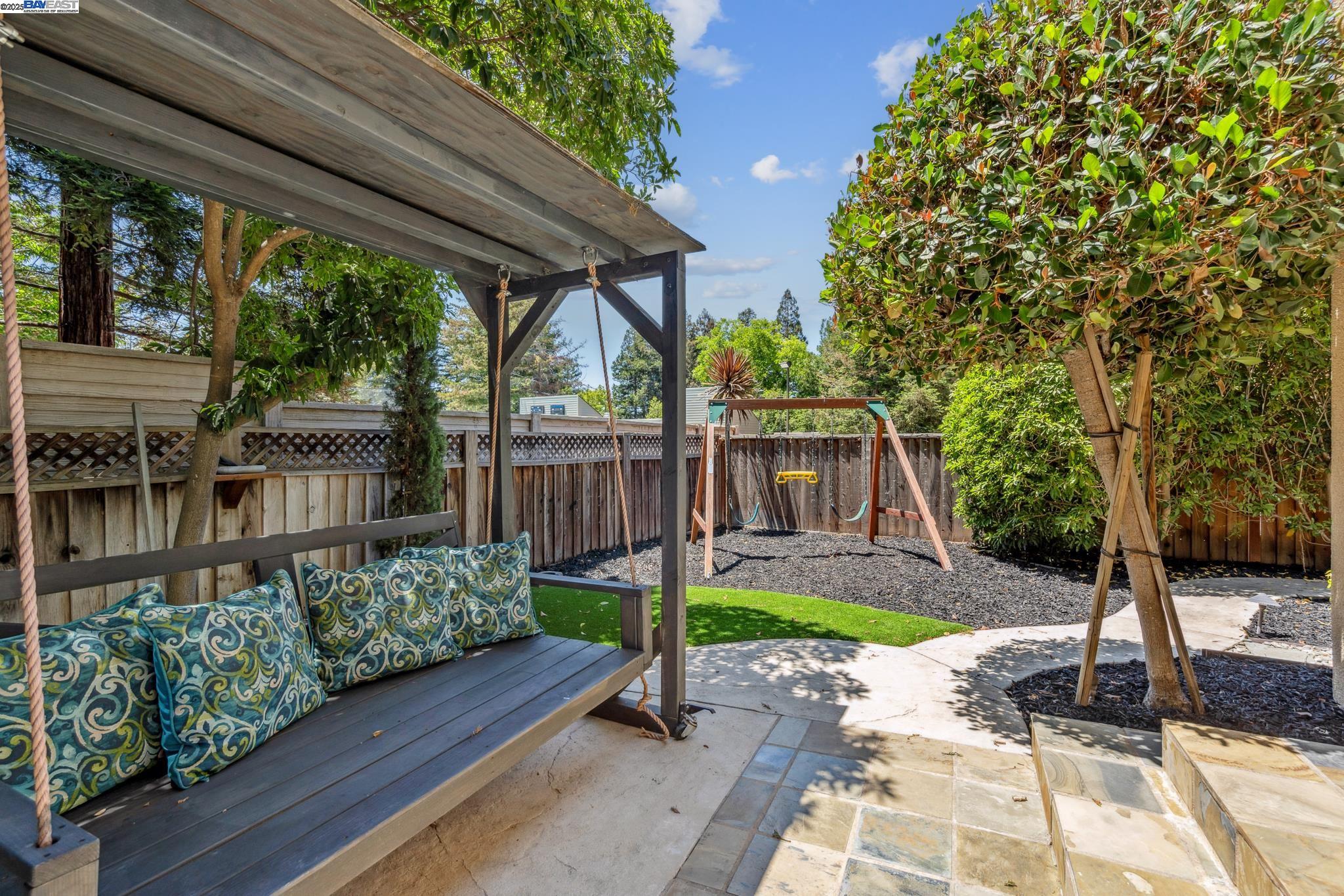 Detail Gallery Image 51 of 60 For 418 Golf Ct, Walnut Creek,  CA 94598 - 4 Beds | 3 Baths