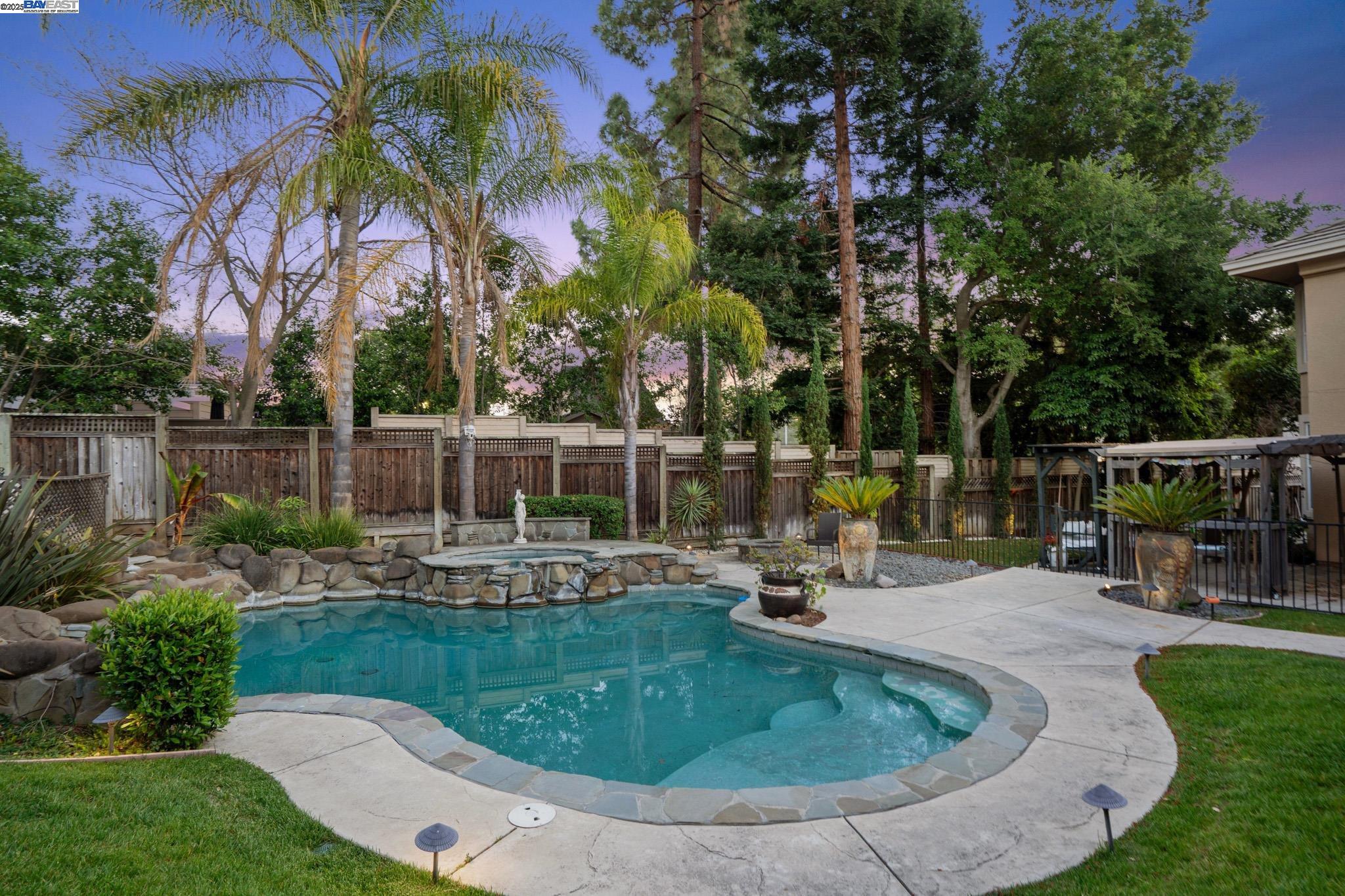 Detail Gallery Image 56 of 60 For 418 Golf Ct, Walnut Creek,  CA 94598 - 4 Beds | 3 Baths