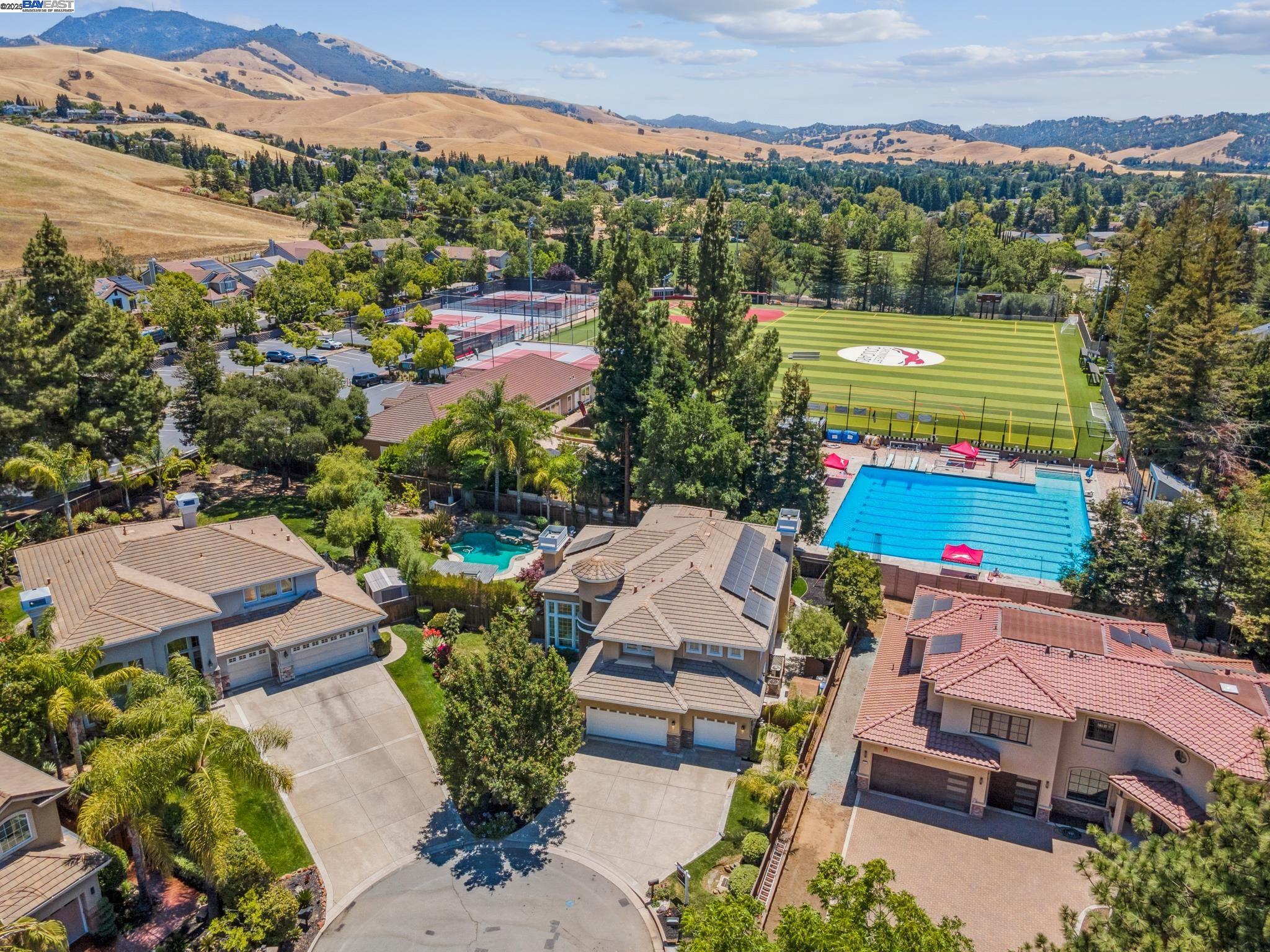 Detail Gallery Image 58 of 60 For 418 Golf Ct, Walnut Creek,  CA 94598 - 4 Beds | 3 Baths