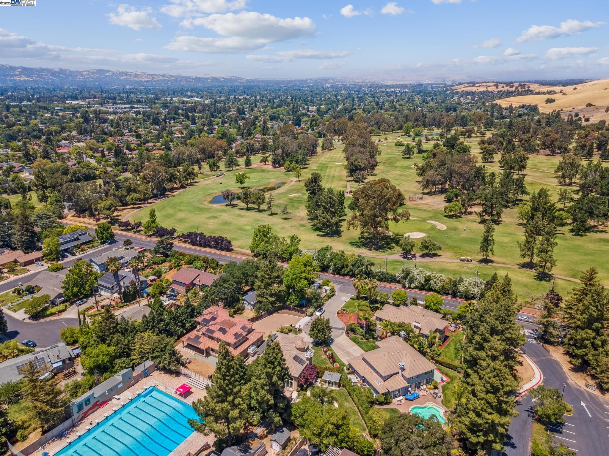 Detail Gallery Image 59 of 60 For 418 Golf Ct, Walnut Creek,  CA 94598 - 4 Beds | 3 Baths