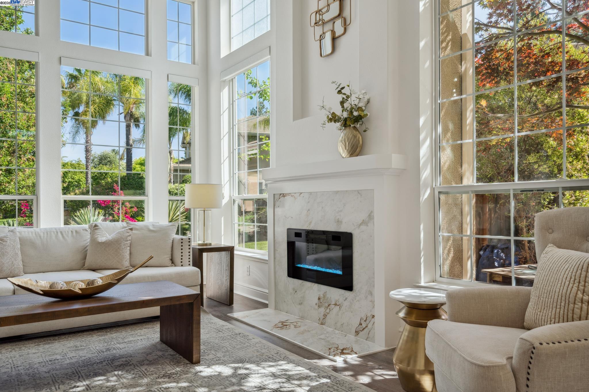 Detail Gallery Image 7 of 60 For 418 Golf Ct, Walnut Creek,  CA 94598 - 4 Beds | 3 Baths