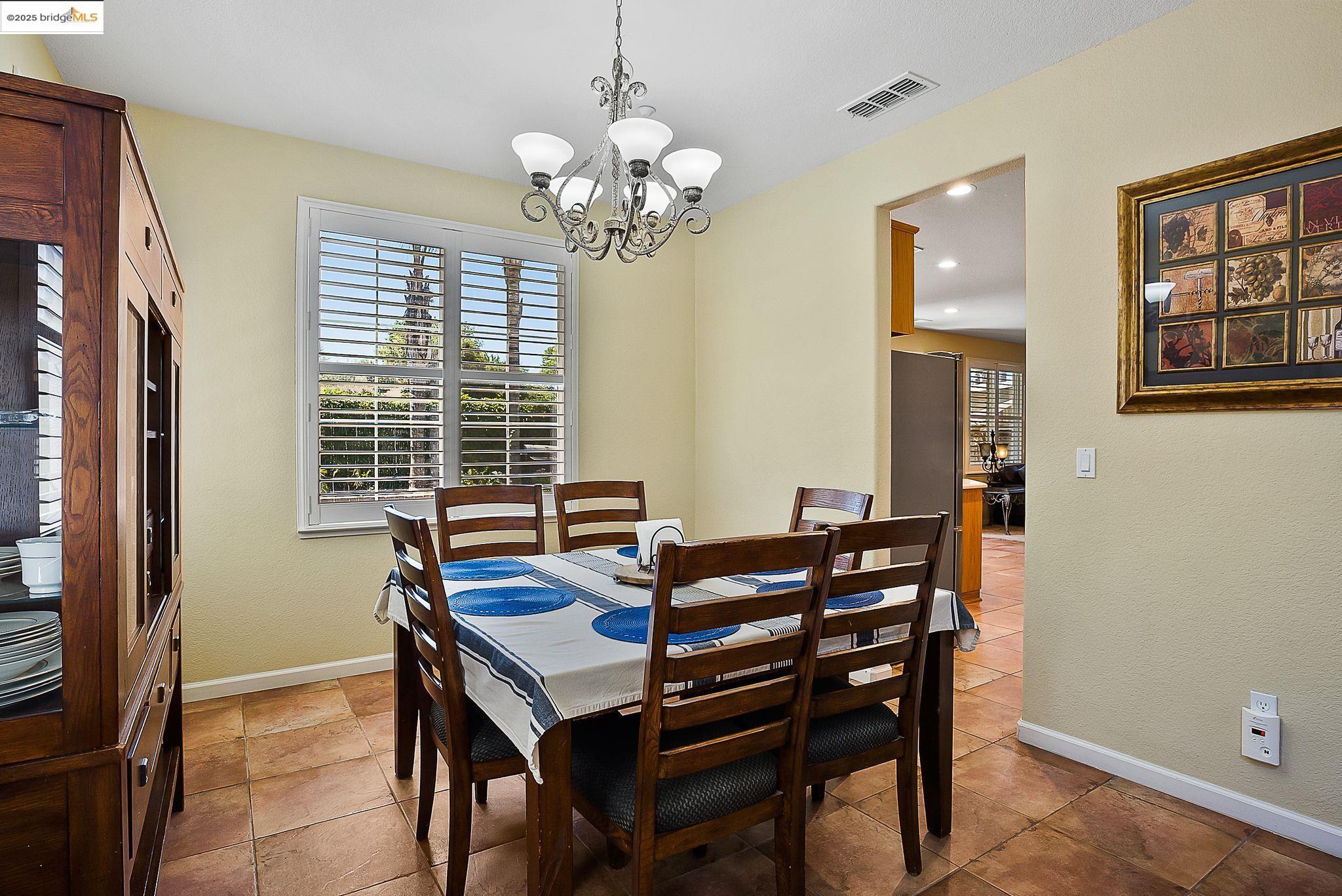 Detail Gallery Image 10 of 57 For 1313 Braemar Ct, Brentwood,  CA 94513 - 5 Beds | 3 Baths