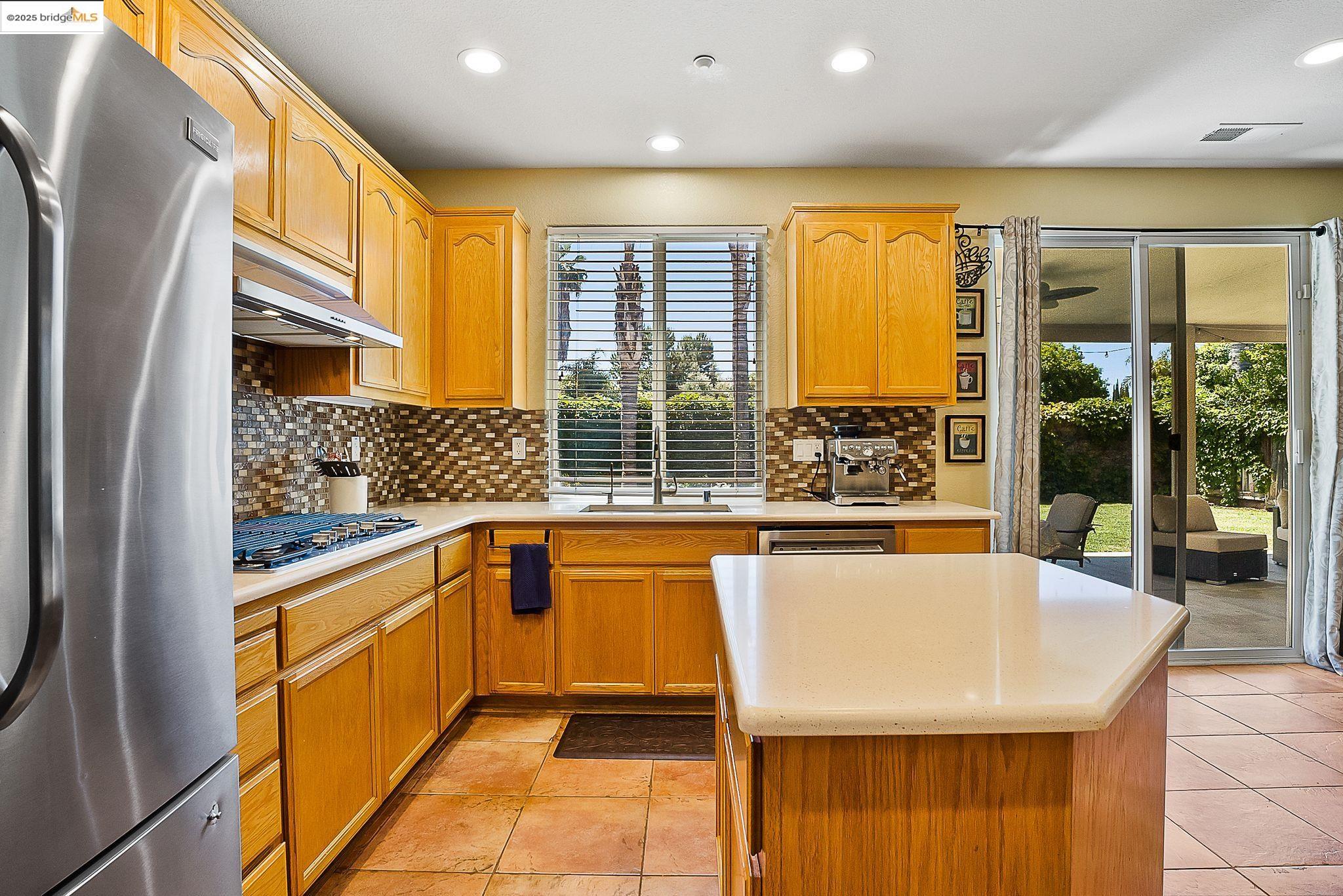 Detail Gallery Image 13 of 57 For 1313 Braemar Ct, Brentwood,  CA 94513 - 5 Beds | 3 Baths