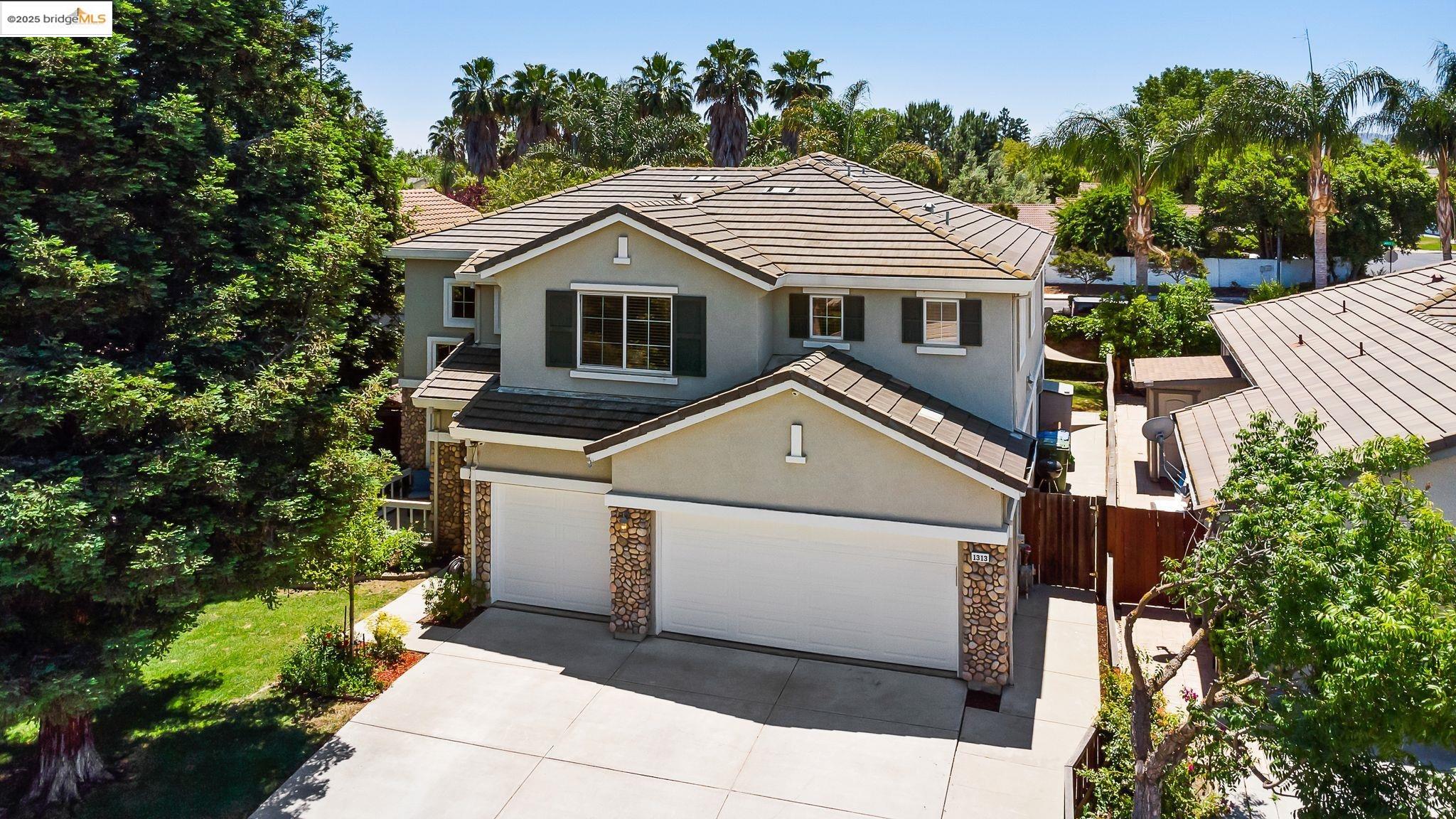 Detail Gallery Image 5 of 57 For 1313 Braemar Ct, Brentwood,  CA 94513 - 5 Beds | 3 Baths
