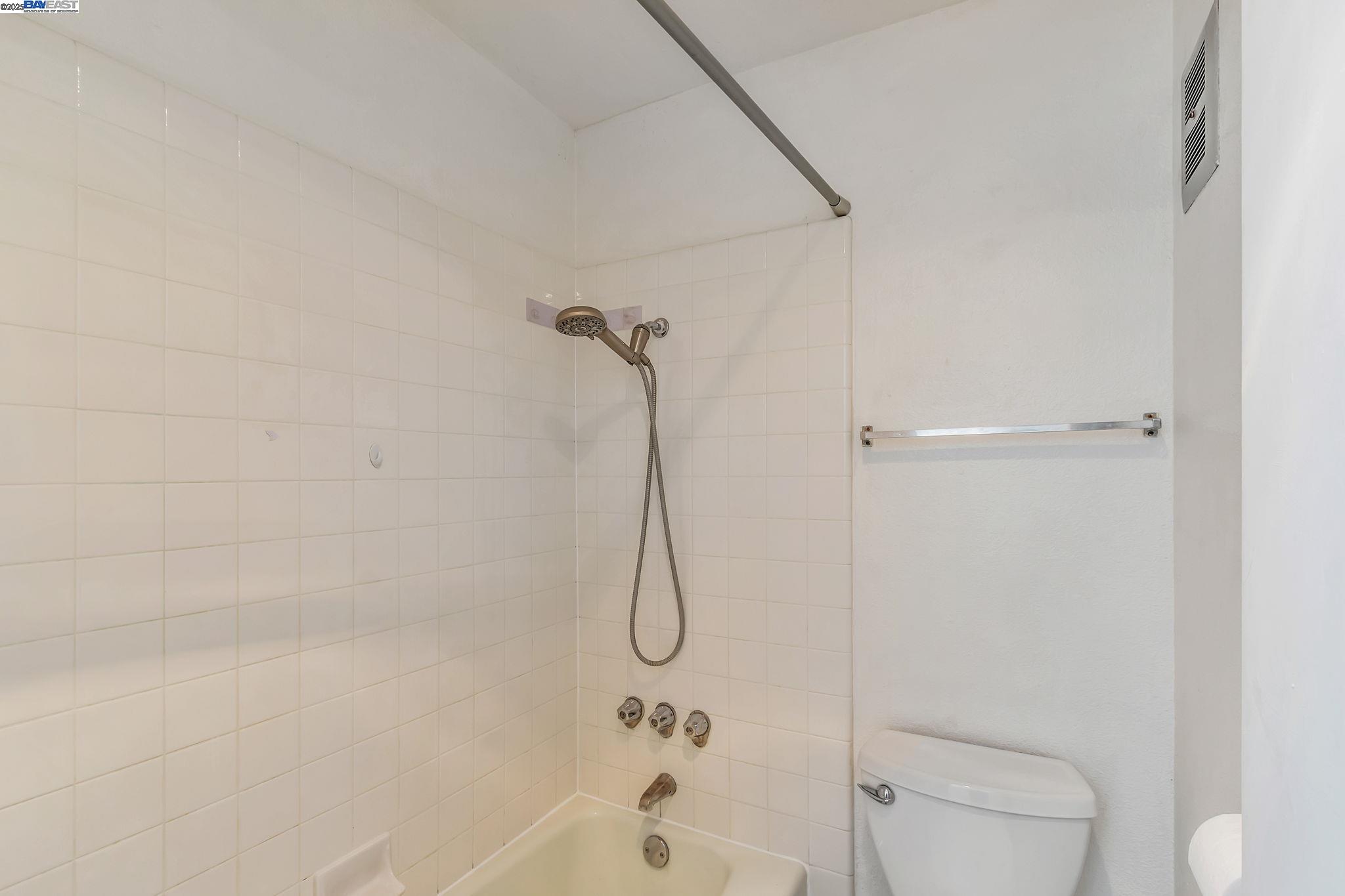 Detail Gallery Image 15 of 55 For 291 Tradewinds Dr #7,  San Jose,  CA 95123 - 2 Beds | 1 Baths