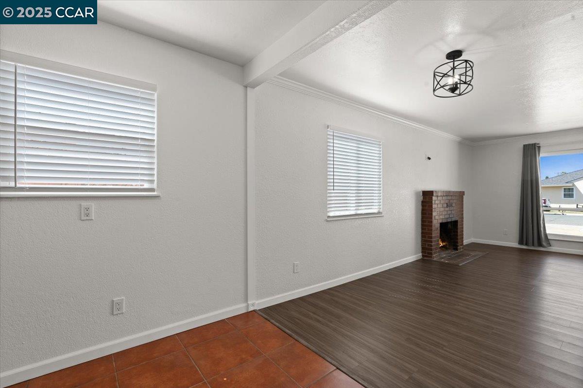 Detail Gallery Image 11 of 33 For 2707 Webb St, Vallejo,  CA 94591 - 3 Beds | 2 Baths