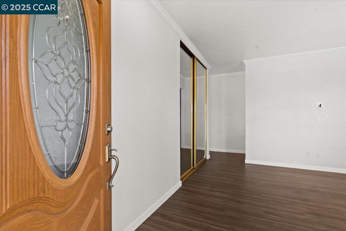 Detail Gallery Image 3 of 33 For 2707 Webb St, Vallejo,  CA 94591 - 3 Beds | 2 Baths