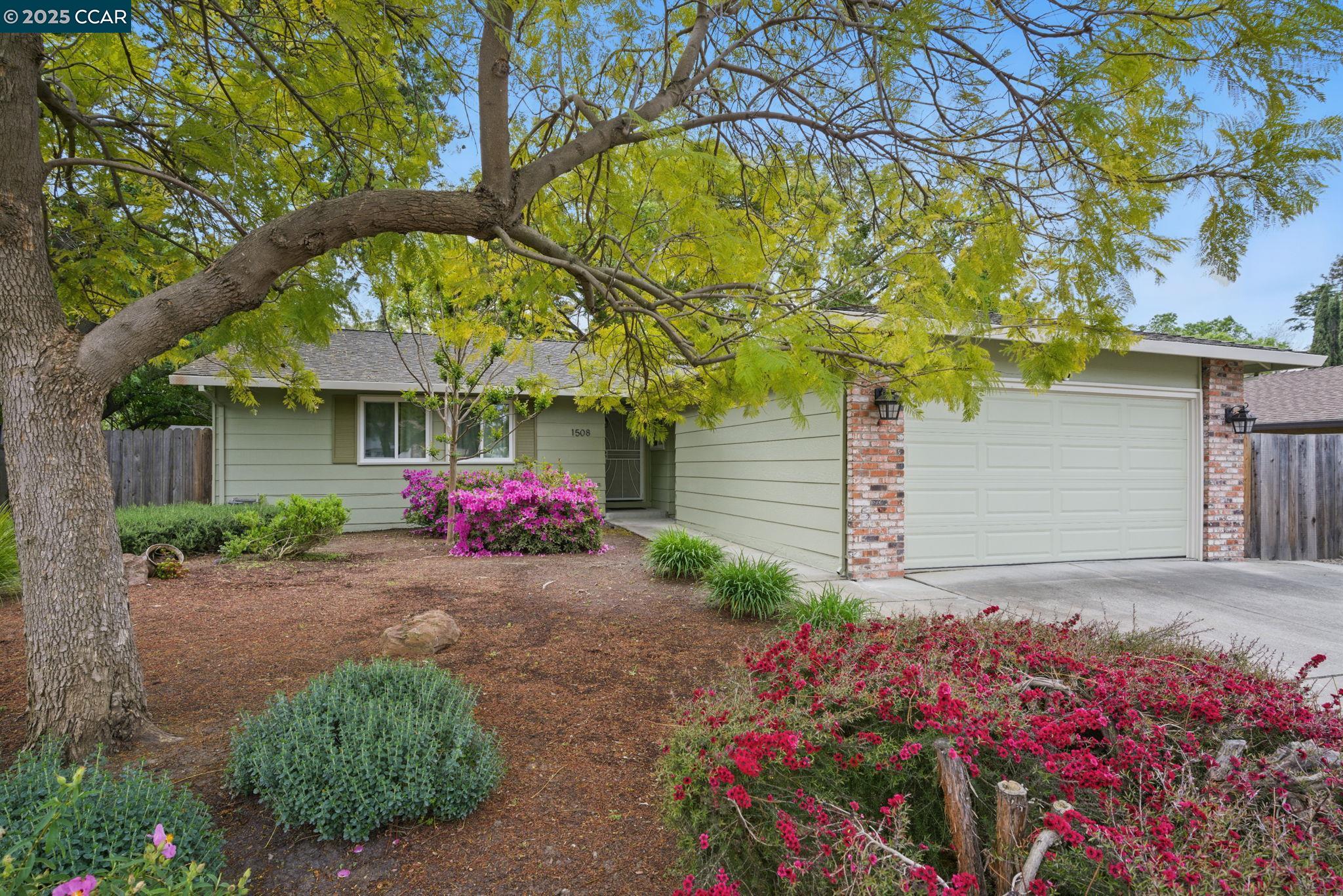 Detail Gallery Image 1 of 60 For 1508 Criquet Ct, Concord,  CA 94518 - 3 Beds | 2 Baths