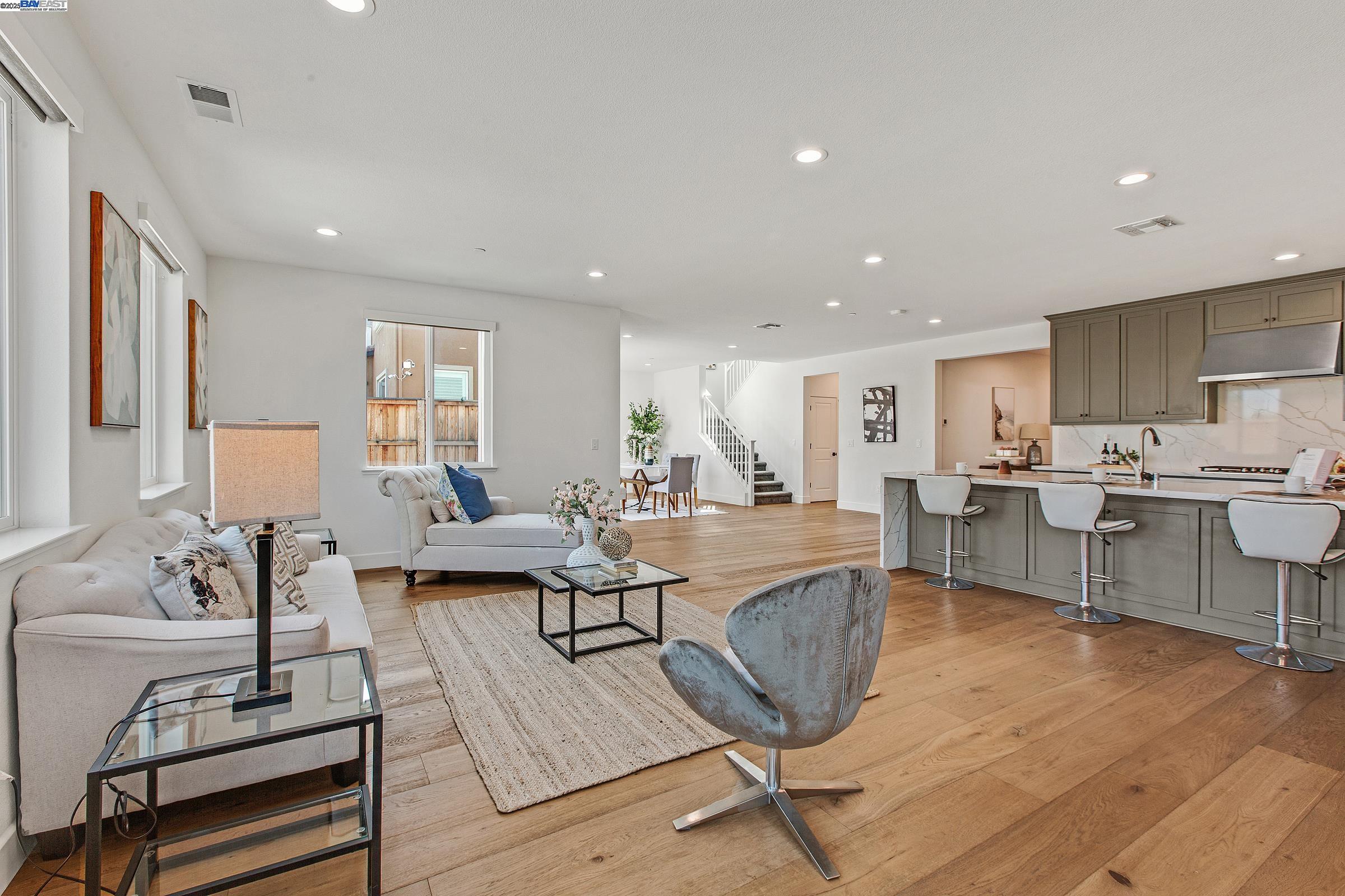 Detail Gallery Image 11 of 60 For 2222 Davie Pl, Tracy,  CA 95377 - 4 Beds | 3/1 Baths