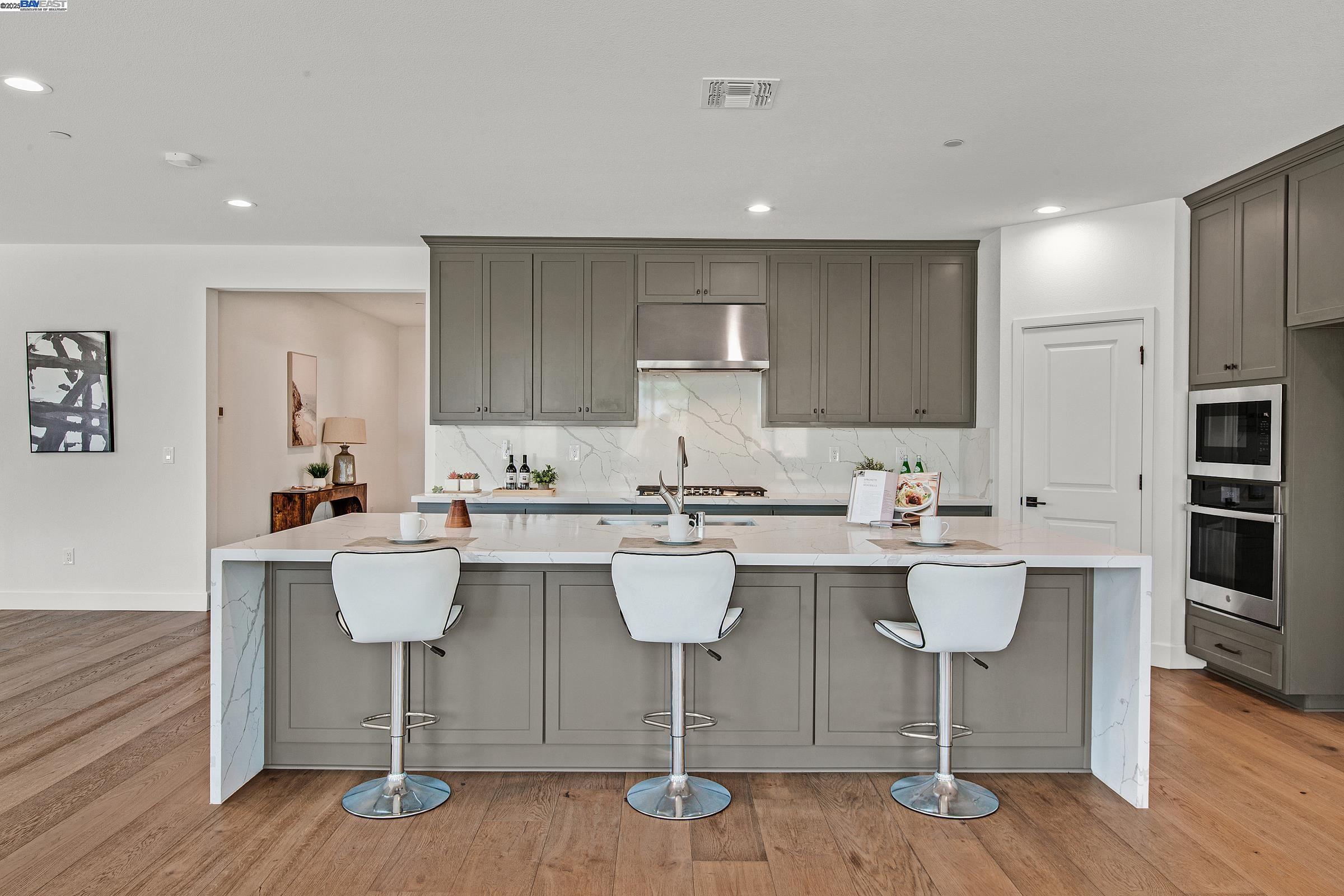 Detail Gallery Image 13 of 60 For 2222 Davie Pl, Tracy,  CA 95377 - 4 Beds | 3/1 Baths