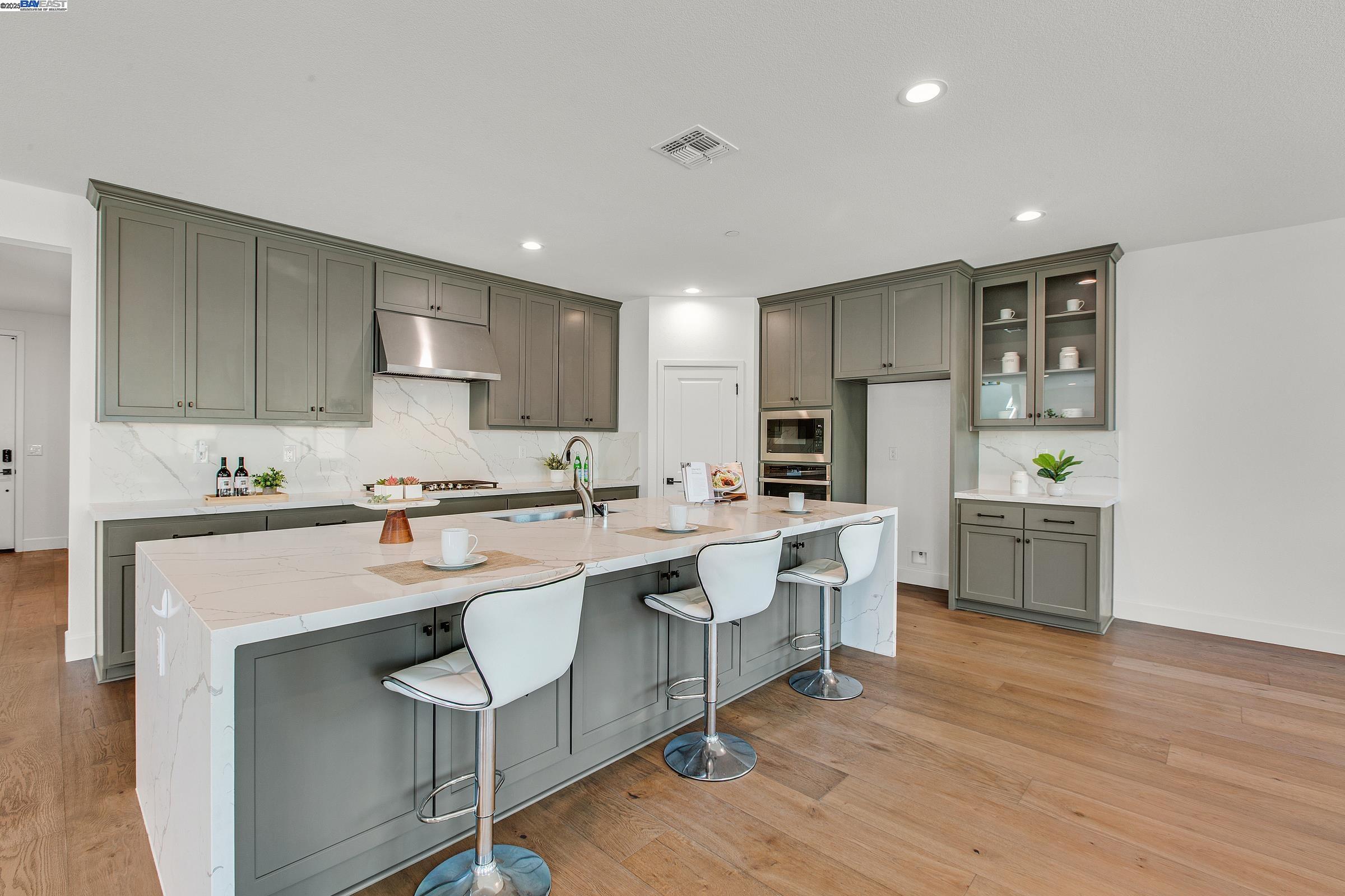 Detail Gallery Image 14 of 60 For 2222 Davie Pl, Tracy,  CA 95377 - 4 Beds | 3/1 Baths