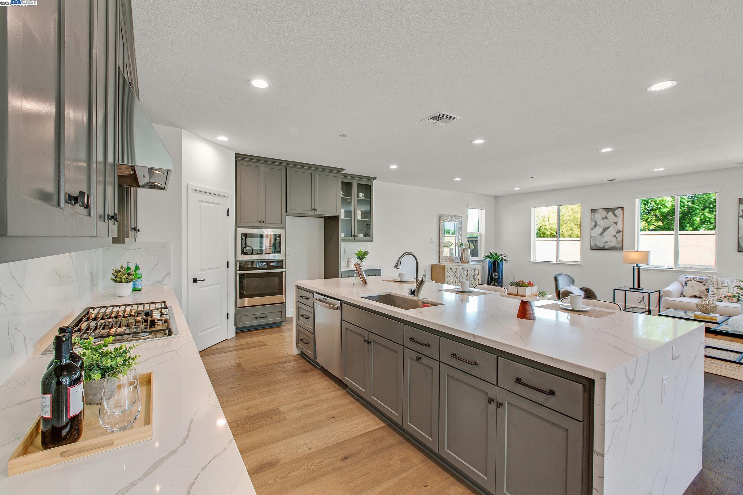 Detail Gallery Image 17 of 60 For 2222 Davie Pl, Tracy,  CA 95377 - 4 Beds | 3/1 Baths