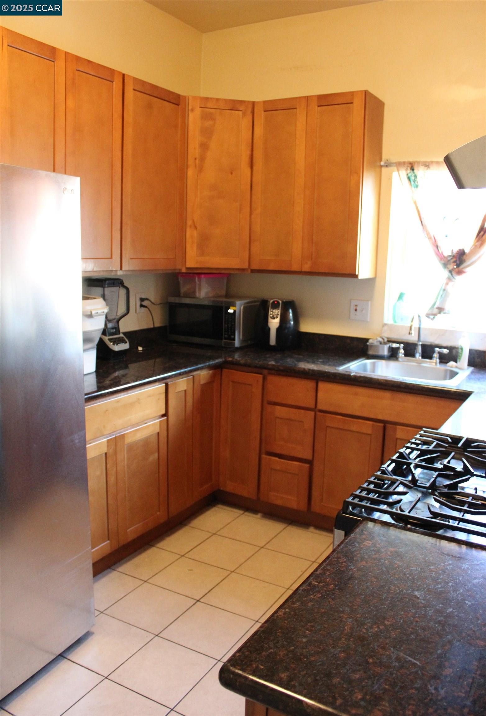 Detail Gallery Image 17 of 53 For 540 3rd St, Richmond,  CA 94801-2608 - 3 Beds | 2 Baths