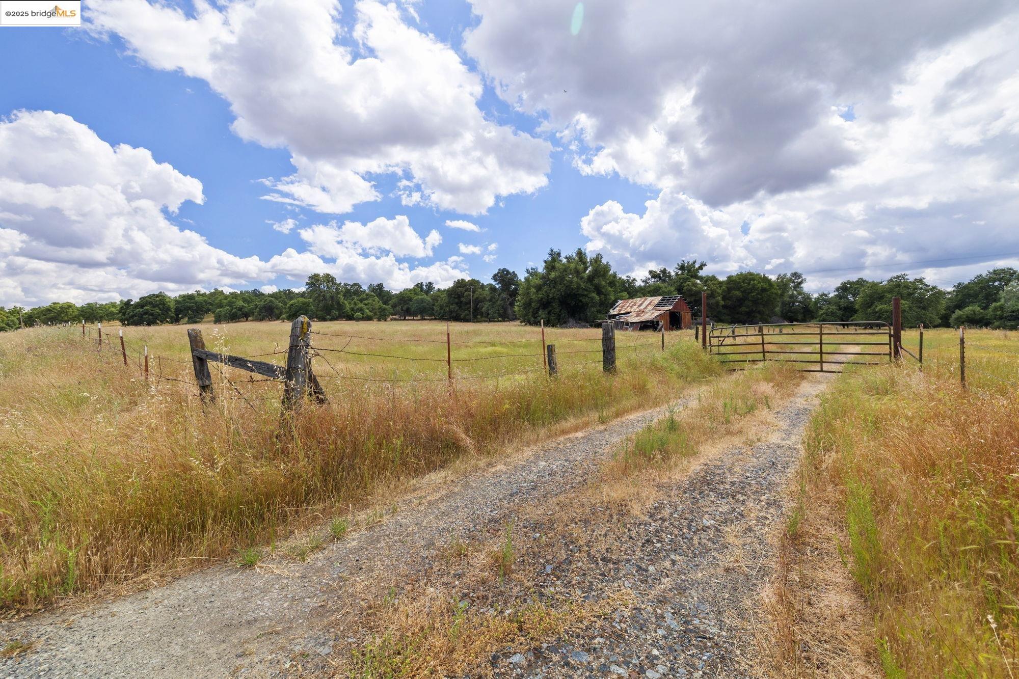 Detail Gallery Image 4 of 17 For 8553 Montezuma Rd, Jamestown,  CA 95327 - – Beds | – Baths