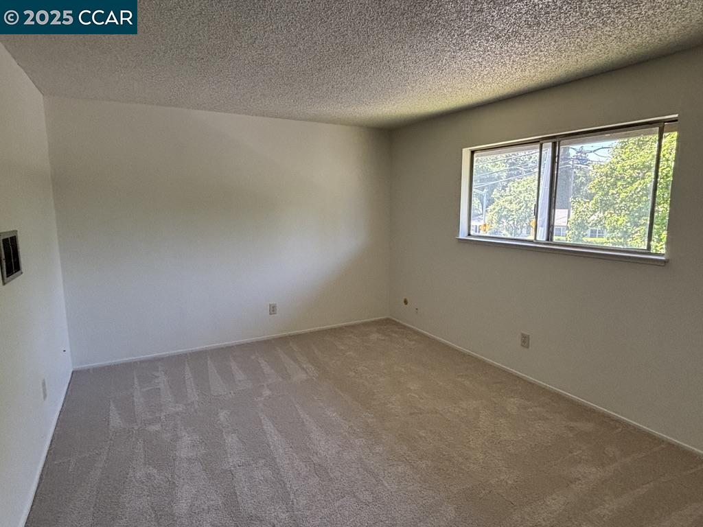 Photo #3: 41098025 Listing 