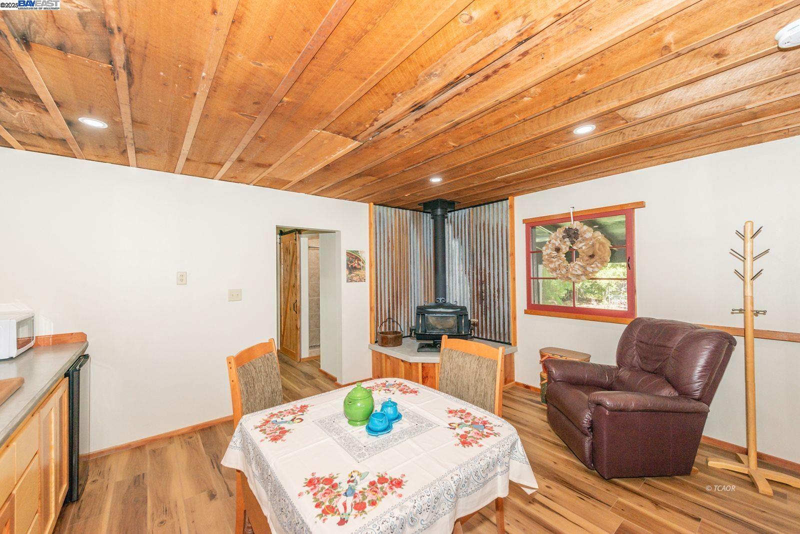 Detail Gallery Image 20 of 50 For 21 Cedar Rd, Trinity Center,  CA 96091 - 4 Beds | 3 Baths