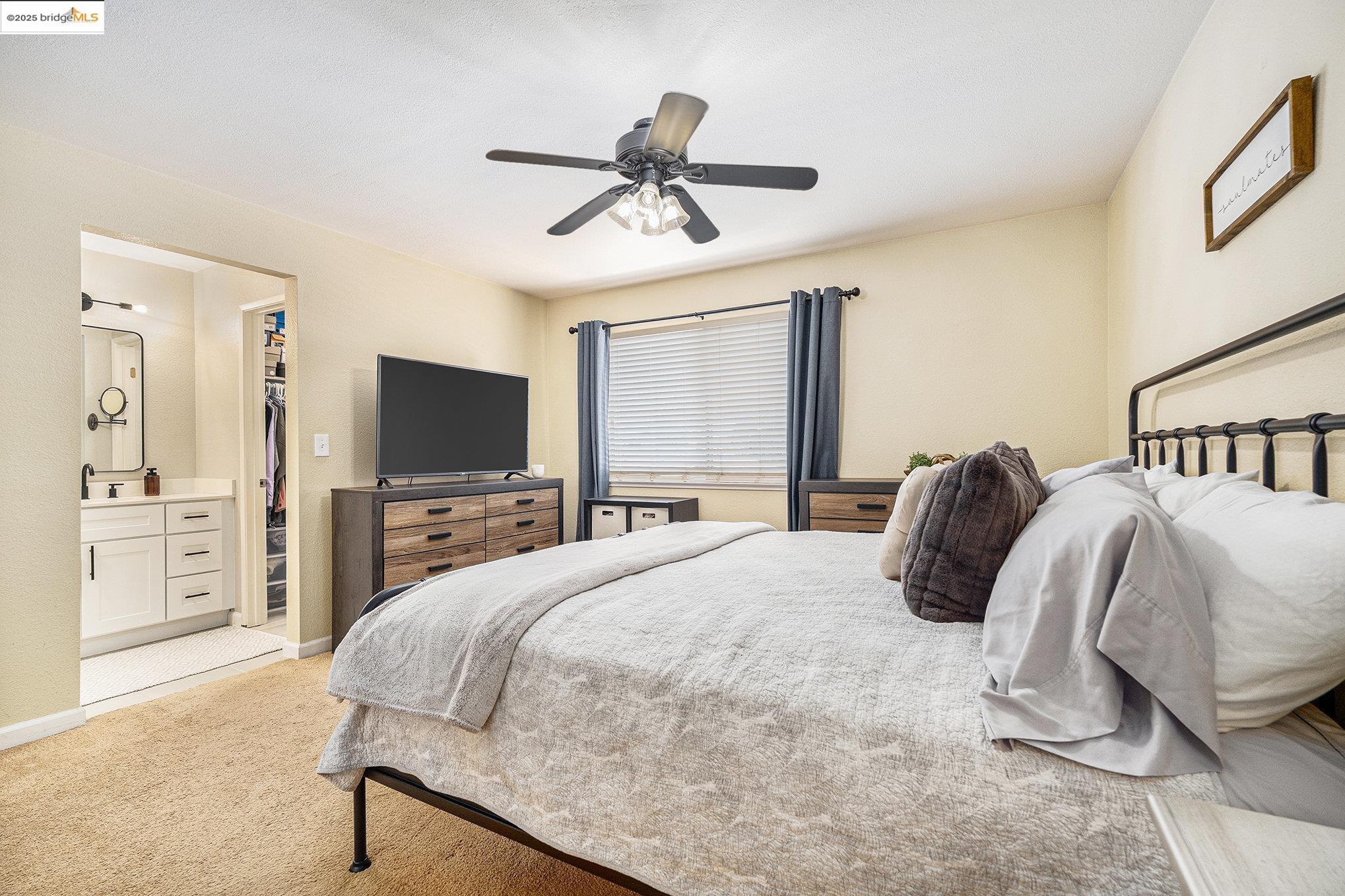 Detail Gallery Image 9 of 21 For 221 Almondtree Ln, Oakley,  CA 94561 - 2 Beds | 2/1 Baths