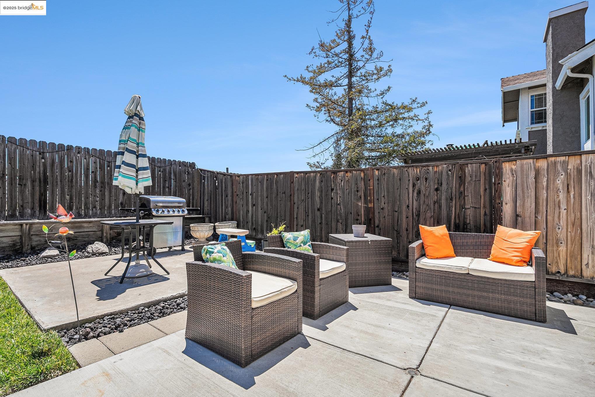 Detail Gallery Image 19 of 21 For 221 Almondtree Ln, Oakley,  CA 94561 - 2 Beds | 2/1 Baths
