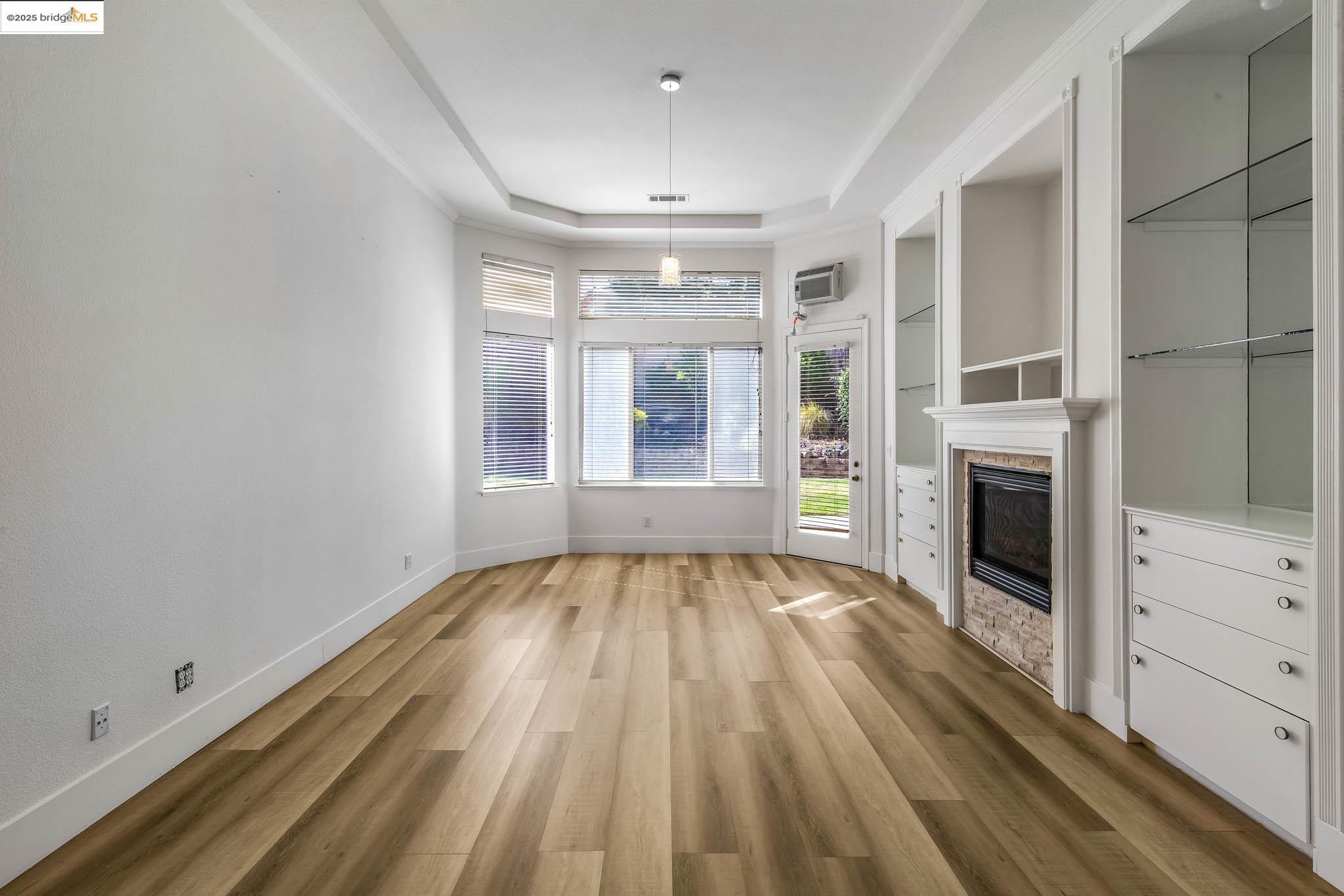 Detail Gallery Image 15 of 38 For 5003 Nortonville Ct, Antioch,  CA 94531 - 5 Beds | 4/1 Baths