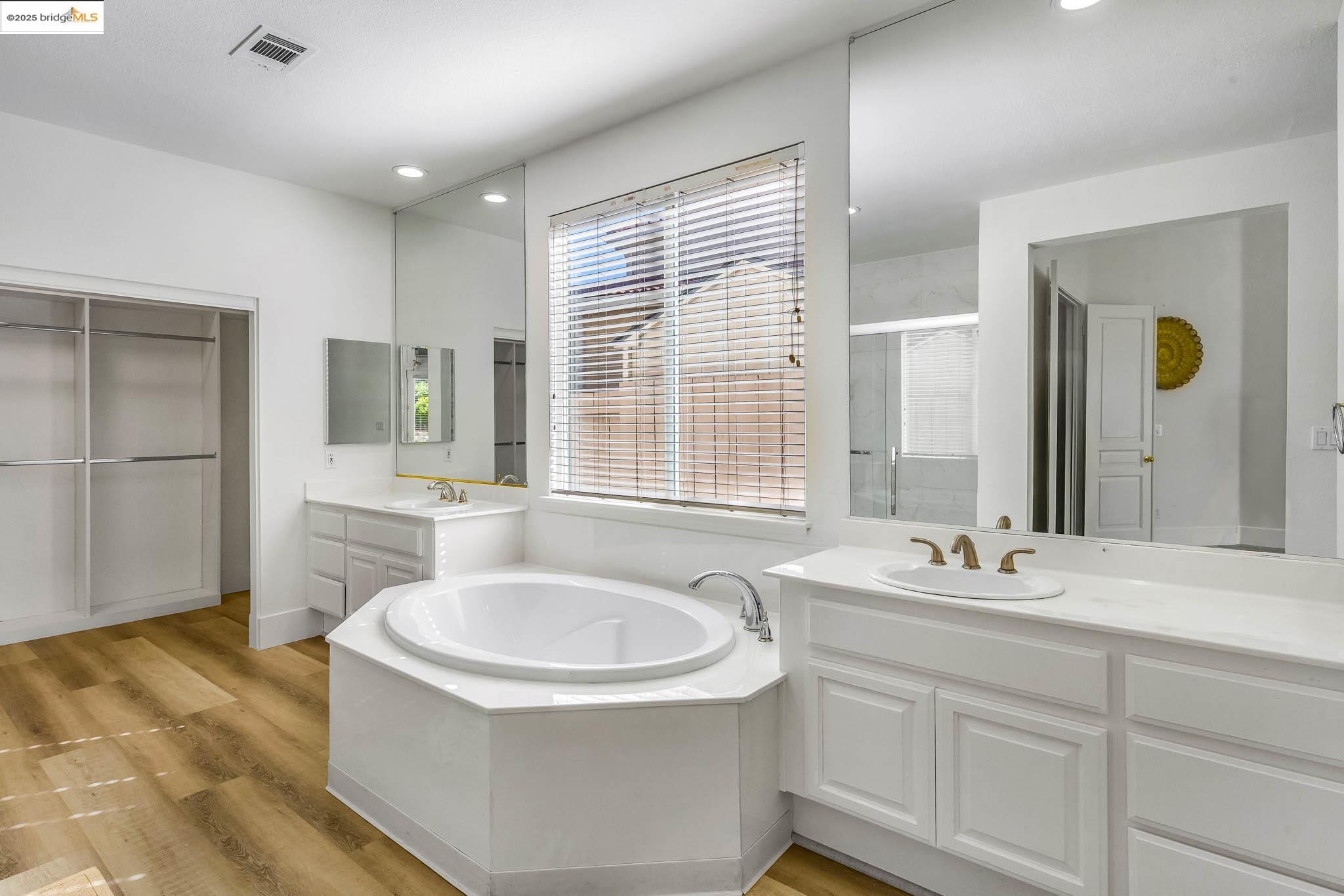 Detail Gallery Image 29 of 38 For 5003 Nortonville Ct, Antioch,  CA 94531 - 5 Beds | 4/1 Baths