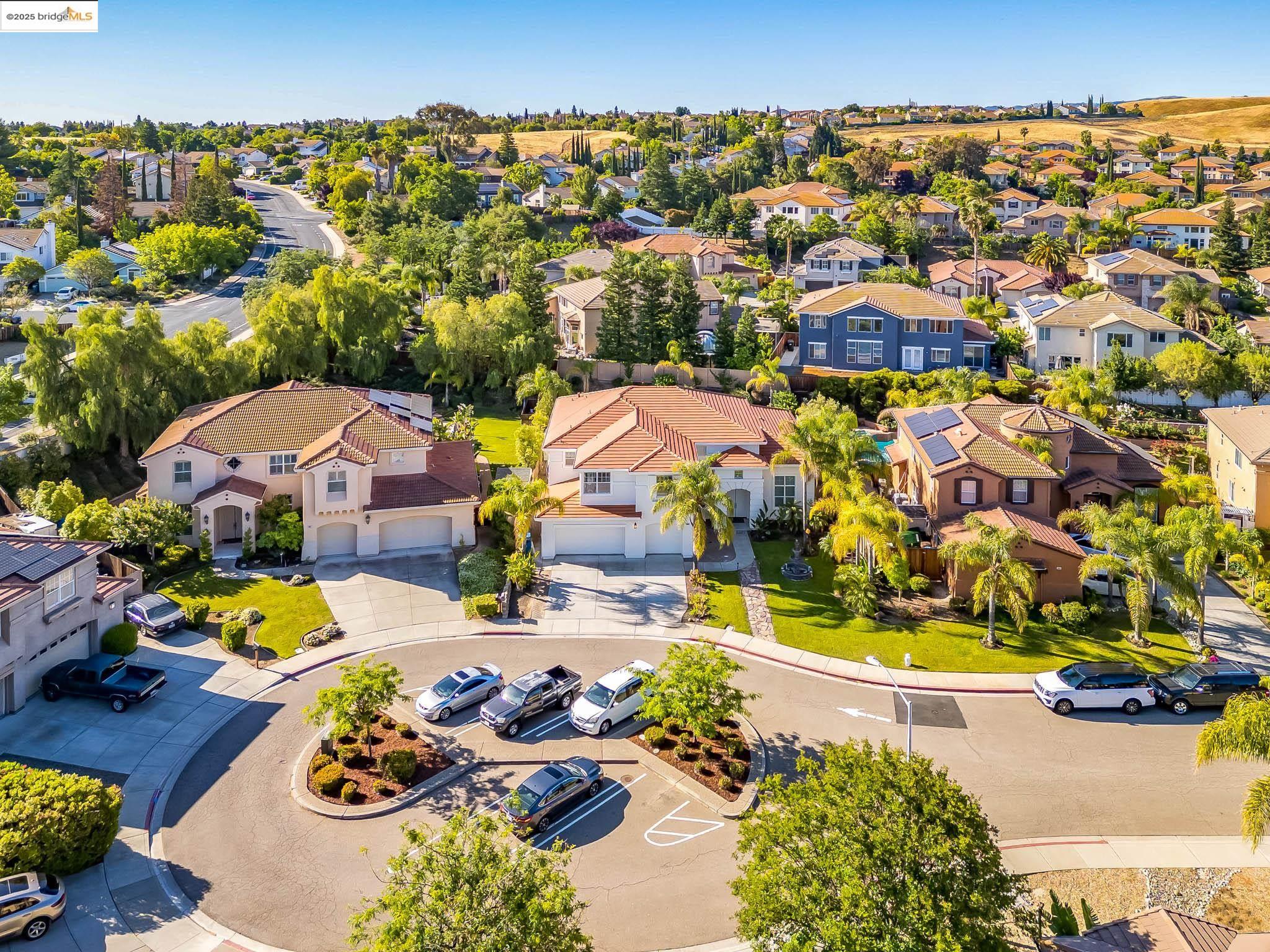 Detail Gallery Image 4 of 38 For 5003 Nortonville Ct, Antioch,  CA 94531 - 5 Beds | 4/1 Baths