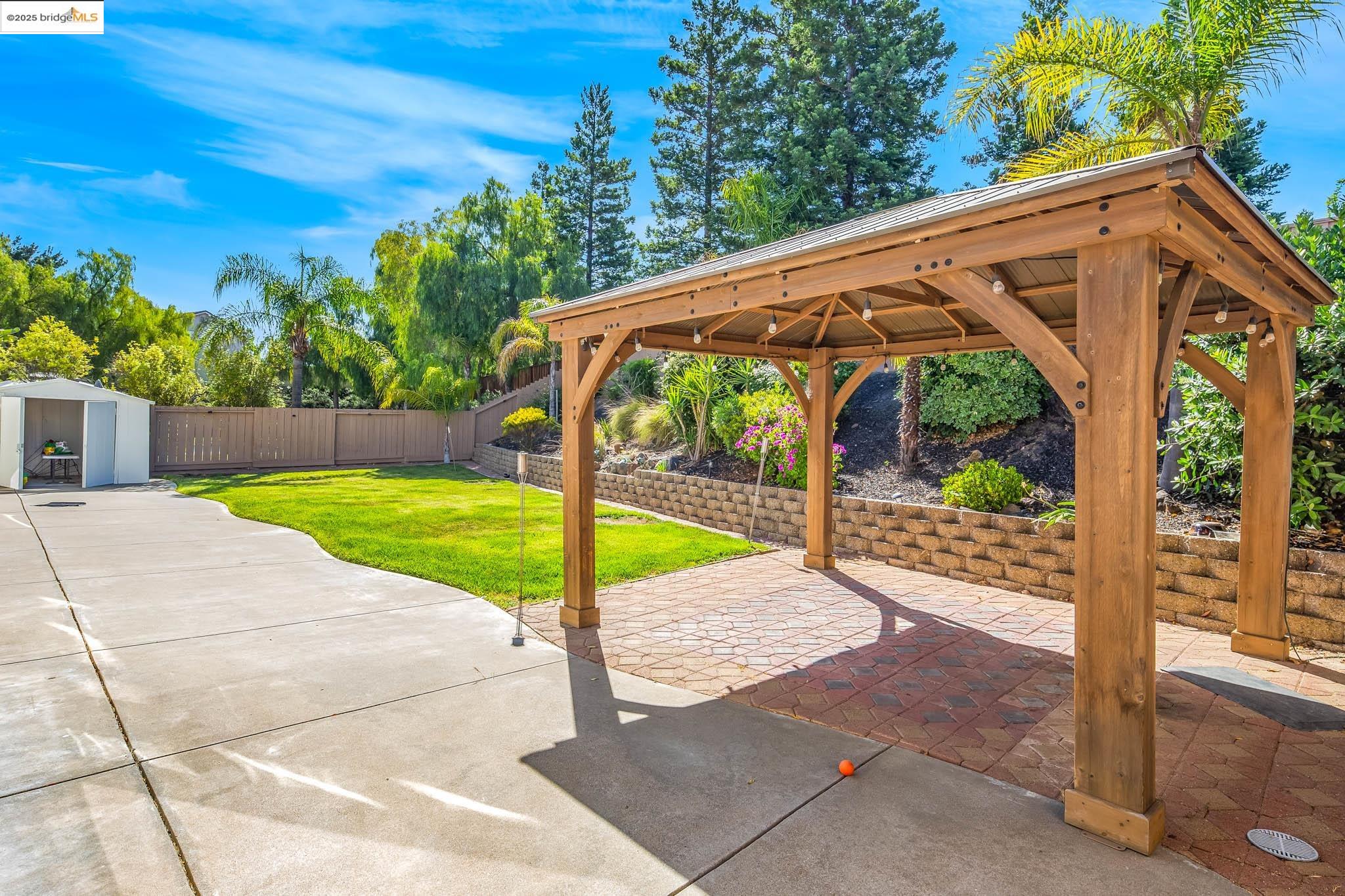 Detail Gallery Image 35 of 38 For 5003 Nortonville Ct, Antioch,  CA 94531 - 5 Beds | 4/1 Baths