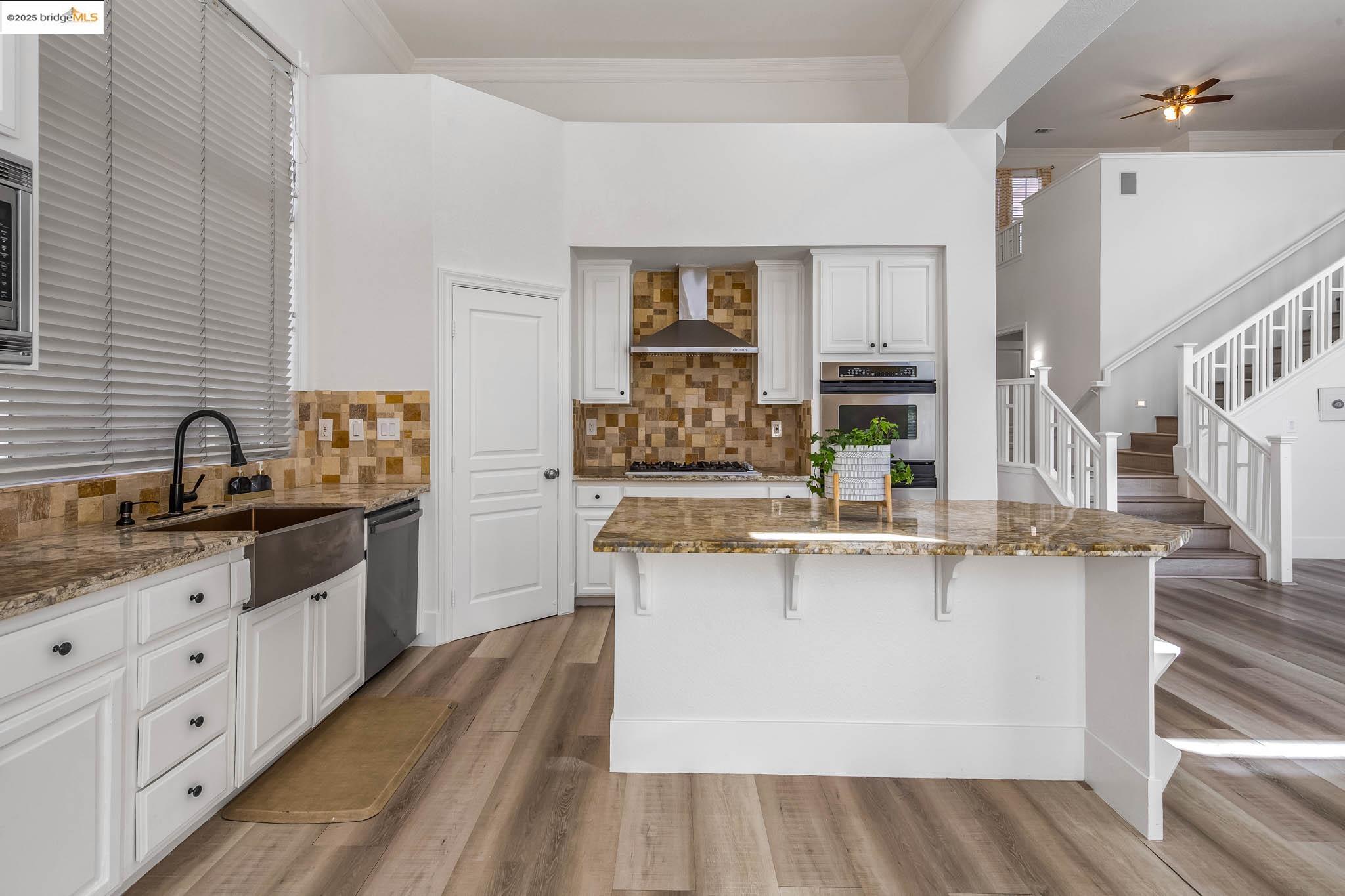 Detail Gallery Image 8 of 38 For 5003 Nortonville Ct, Antioch,  CA 94531 - 5 Beds | 4/1 Baths