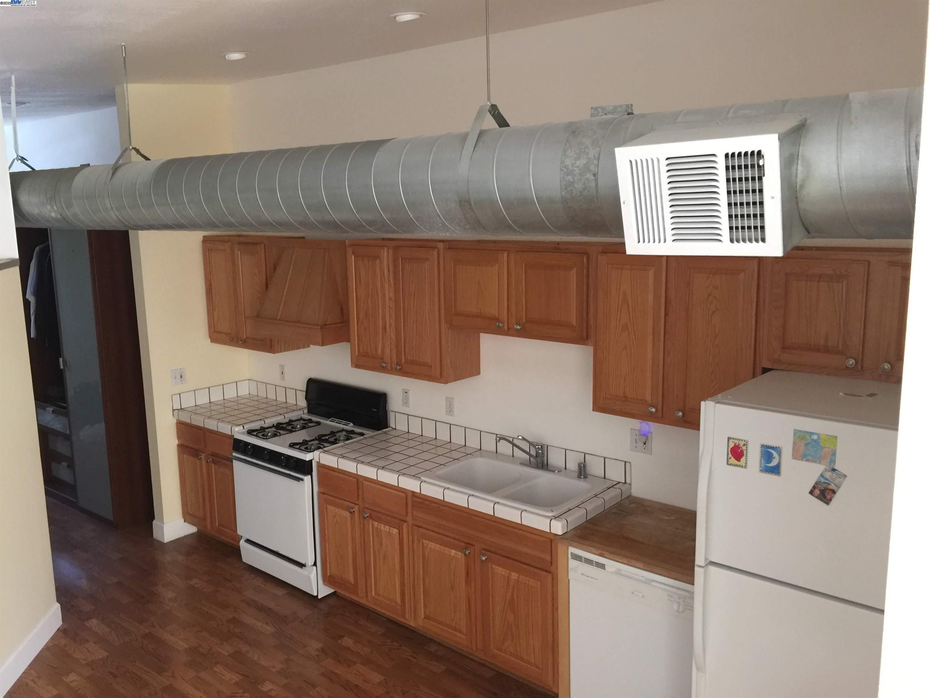 Detail Gallery Image 19 of 40 For 2622 Kingsland Ave, Oakland,  CA 94619 - – Beds | – Baths