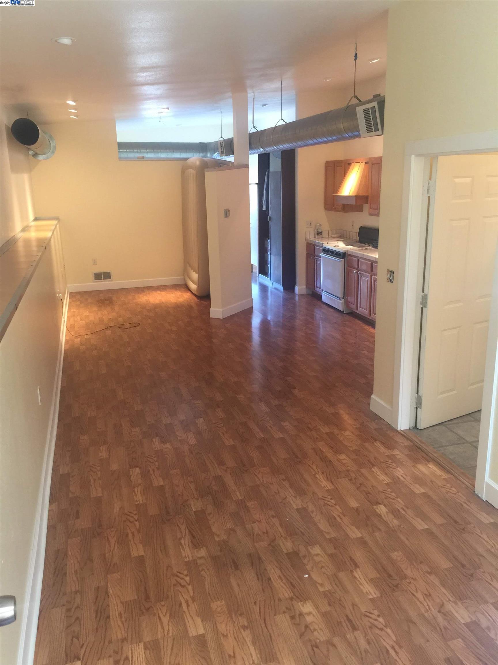 Detail Gallery Image 21 of 40 For 2622 Kingsland Ave, Oakland,  CA 94619 - – Beds | – Baths