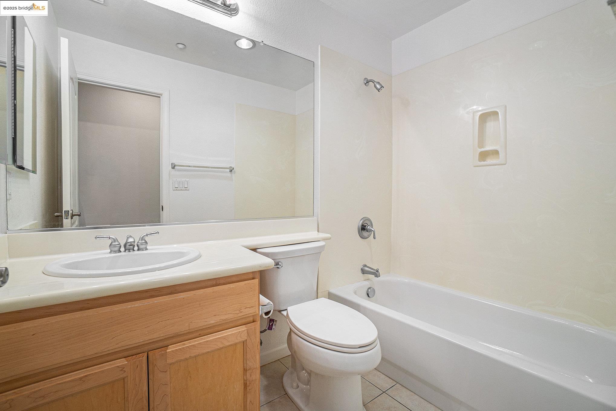 Detail Gallery Image 28 of 42 For 722 Bentley Ct, Brentwood,  CA 94513 - 5 Beds | 3 Baths