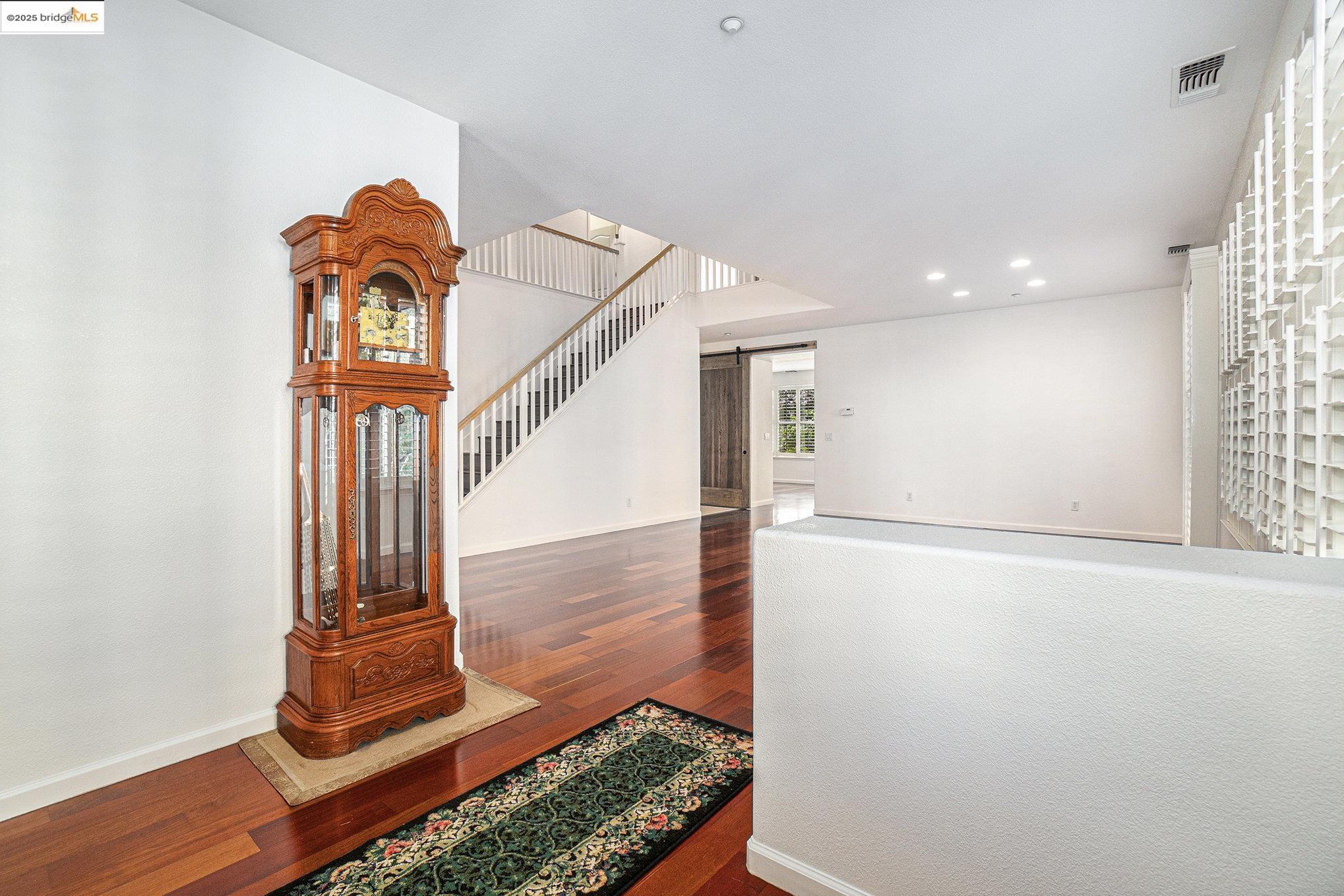 Detail Gallery Image 9 of 42 For 722 Bentley Ct, Brentwood,  CA 94513 - 5 Beds | 3 Baths