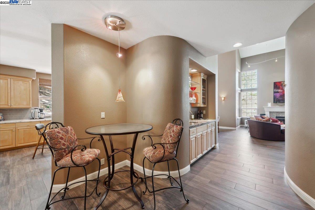 Detail Gallery Image 17 of 54 For 3761 Smallwood Court, Pleasanton,  CA 94566 - 5 Beds | 3/1 Baths