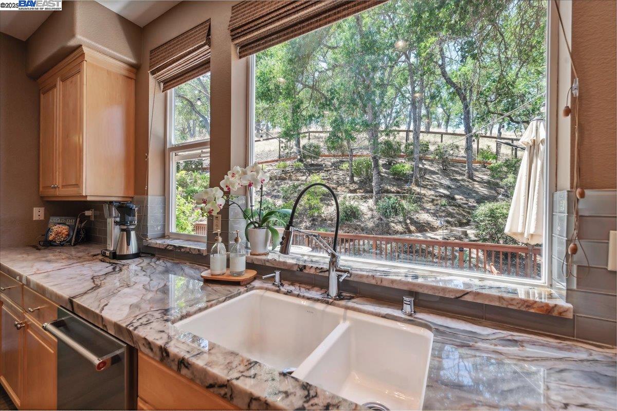 Detail Gallery Image 26 of 54 For 3761 Smallwood Court, Pleasanton,  CA 94566 - 5 Beds | 3/1 Baths