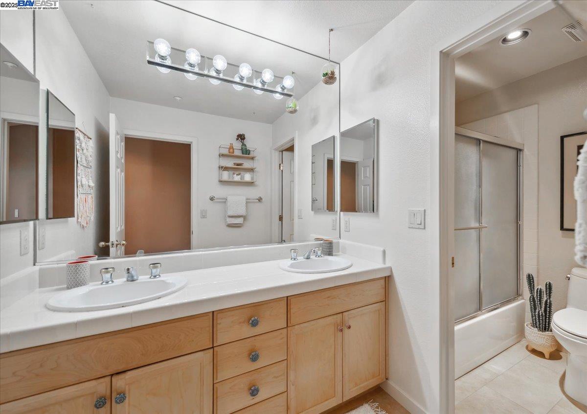 Detail Gallery Image 38 of 54 For 3761 Smallwood Court, Pleasanton,  CA 94566 - 5 Beds | 3/1 Baths