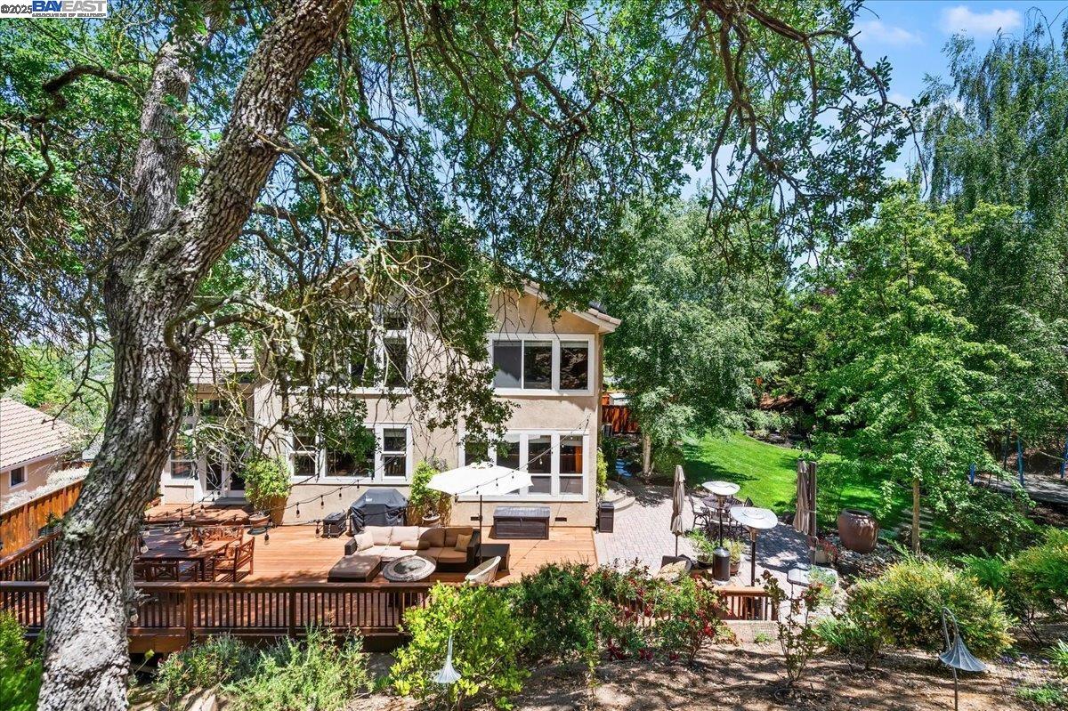 Detail Gallery Image 42 of 54 For 3761 Smallwood Court, Pleasanton,  CA 94566 - 5 Beds | 3/1 Baths