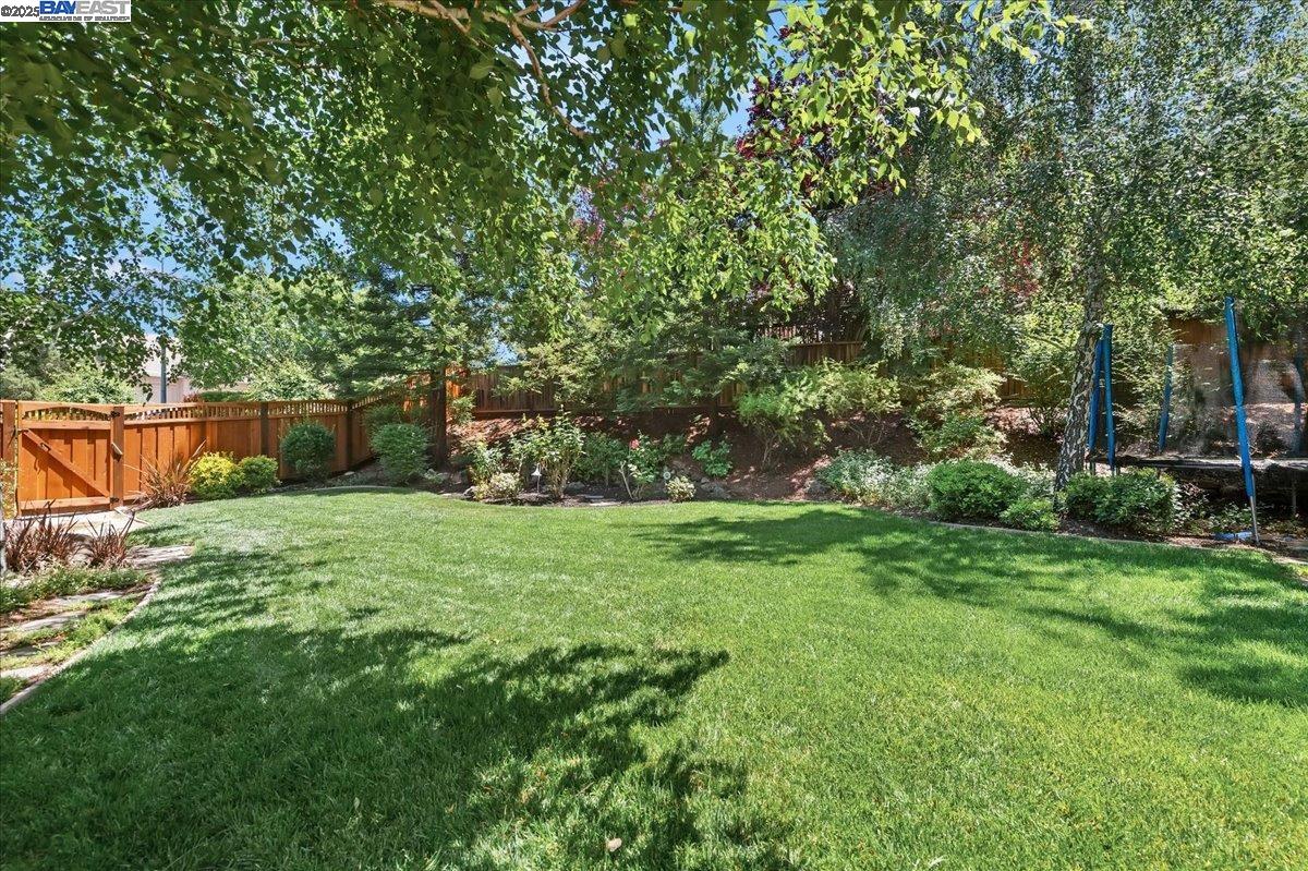 Detail Gallery Image 43 of 54 For 3761 Smallwood Court, Pleasanton,  CA 94566 - 5 Beds | 3/1 Baths