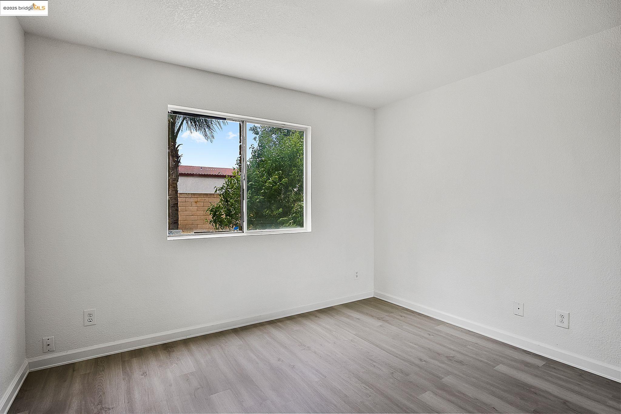 Detail Gallery Image 14 of 29 For 4019 Villa Gomez Ln, Stockton,  CA 95206 - 4 Beds | 3 Baths