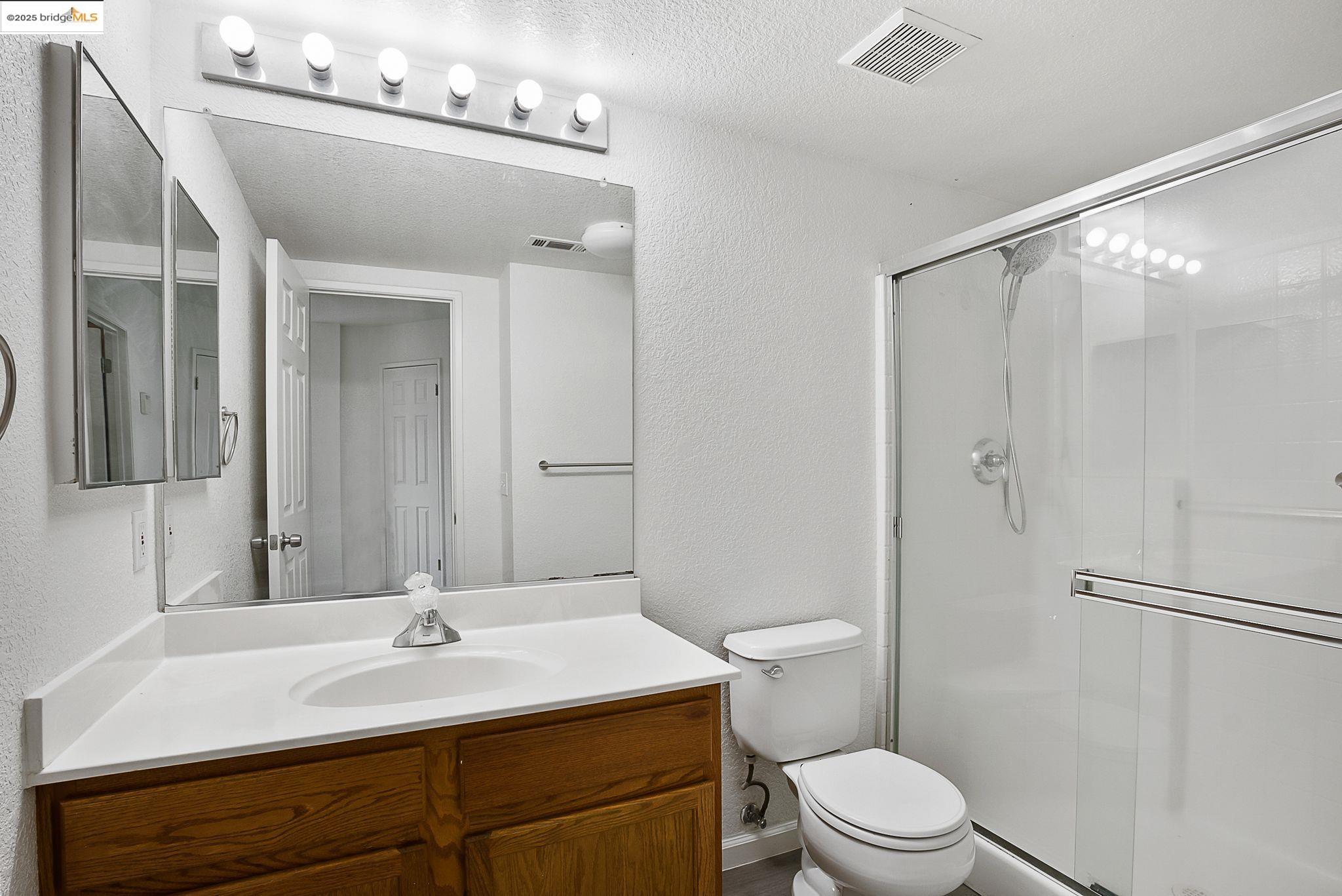 Detail Gallery Image 16 of 29 For 4019 Villa Gomez Ln, Stockton,  CA 95206 - 4 Beds | 3 Baths