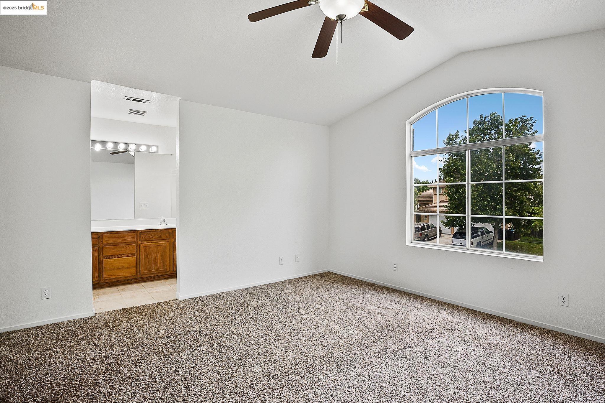 Detail Gallery Image 24 of 29 For 4019 Villa Gomez Ln, Stockton,  CA 95206 - 4 Beds | 3 Baths