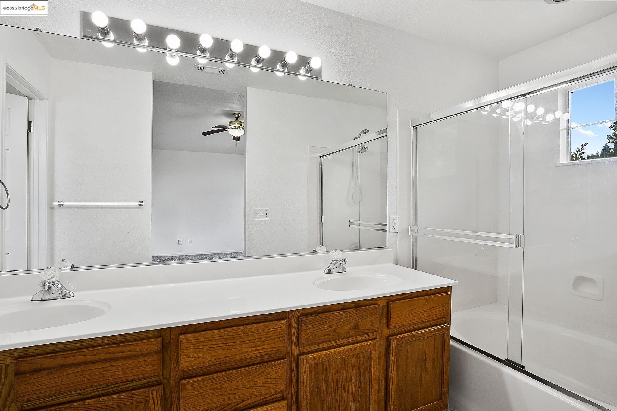 Detail Gallery Image 27 of 29 For 4019 Villa Gomez Ln, Stockton,  CA 95206 - 4 Beds | 3 Baths