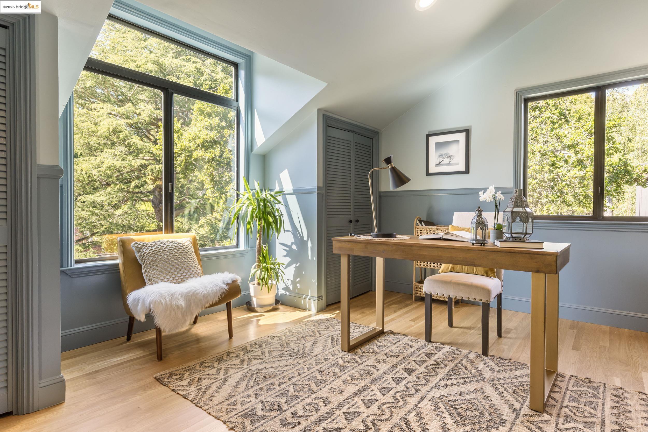 Detail Gallery Image 25 of 44 For 1721 Trestle Glen Rd, Oakland,  CA 94610 - 6 Beds | 4 Baths