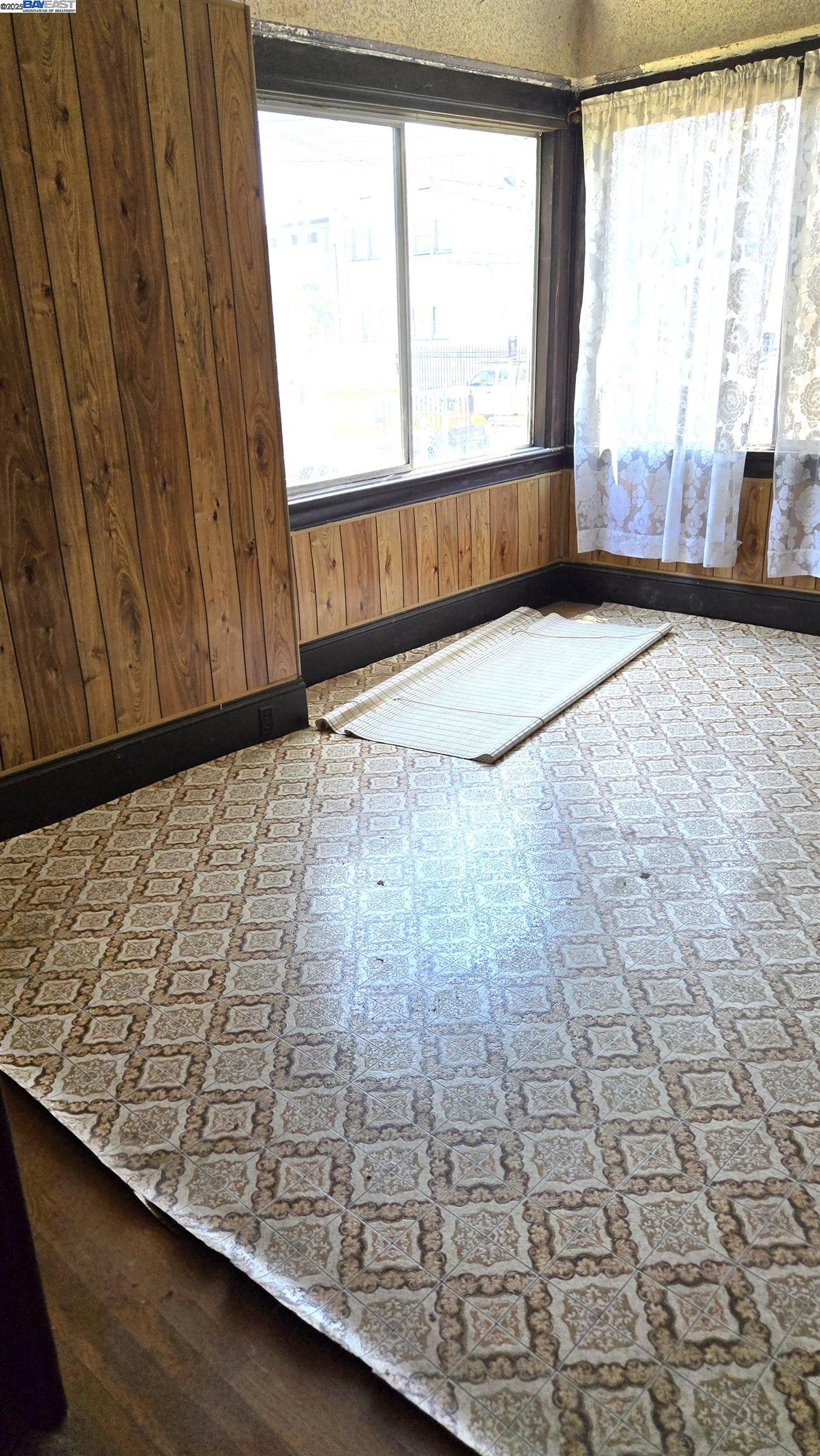 Detail Gallery Image 15 of 46 For 3020 E 19th St, Oakland,  CA 94601 - – Beds | – Baths