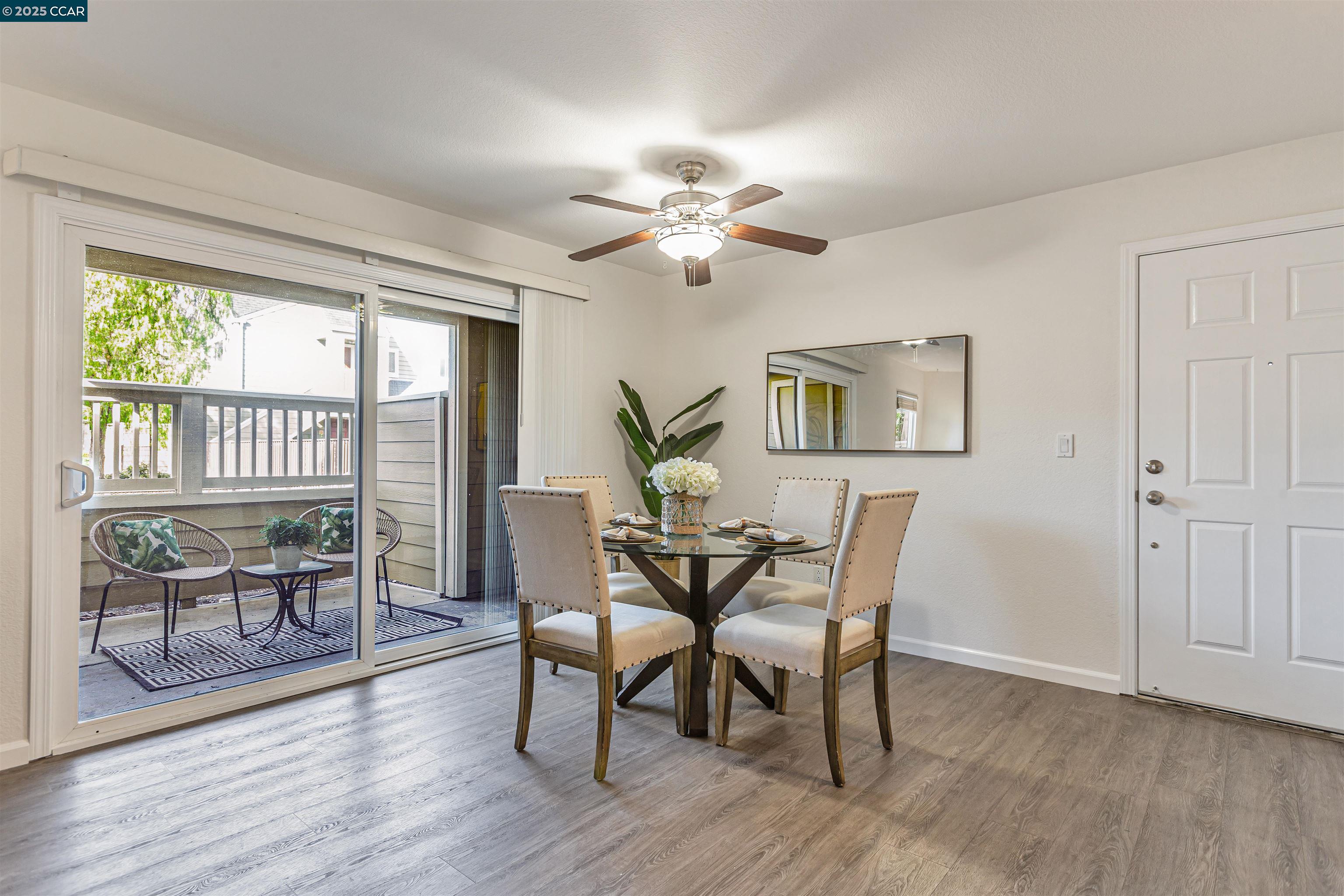 Detail Gallery Image 8 of 26 For 225 Reflections Dr #15,  San Ramon,  CA 94583 - 1 Beds | 1 Baths