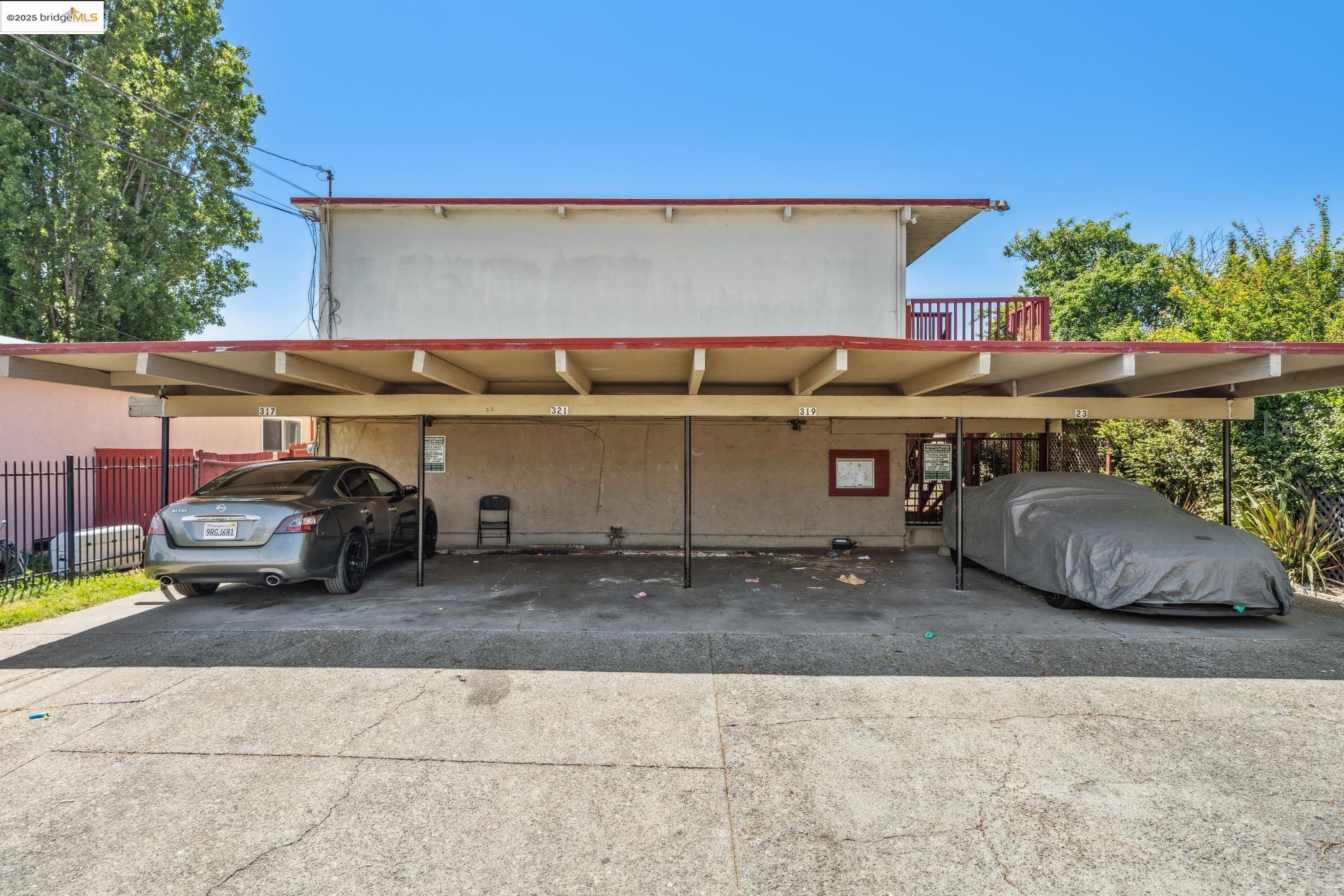 Detail Gallery Image 2 of 9 For 317 S 26th St., Richmond,  CA 94804 - – Beds | – Baths