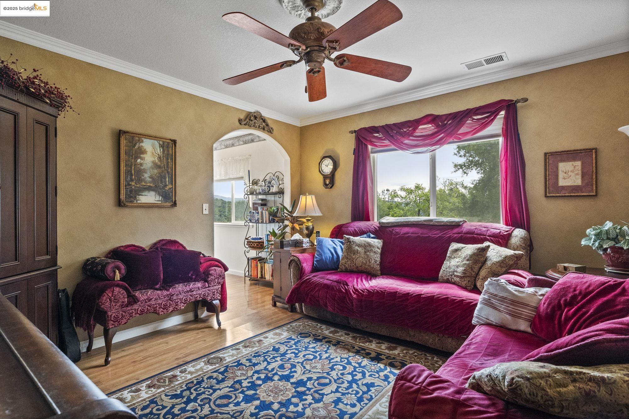 Detail Gallery Image 3 of 31 For 18450 Golden Oaks Dr, Jamestown,  CA 95327 - 3 Beds | 3/1 Baths