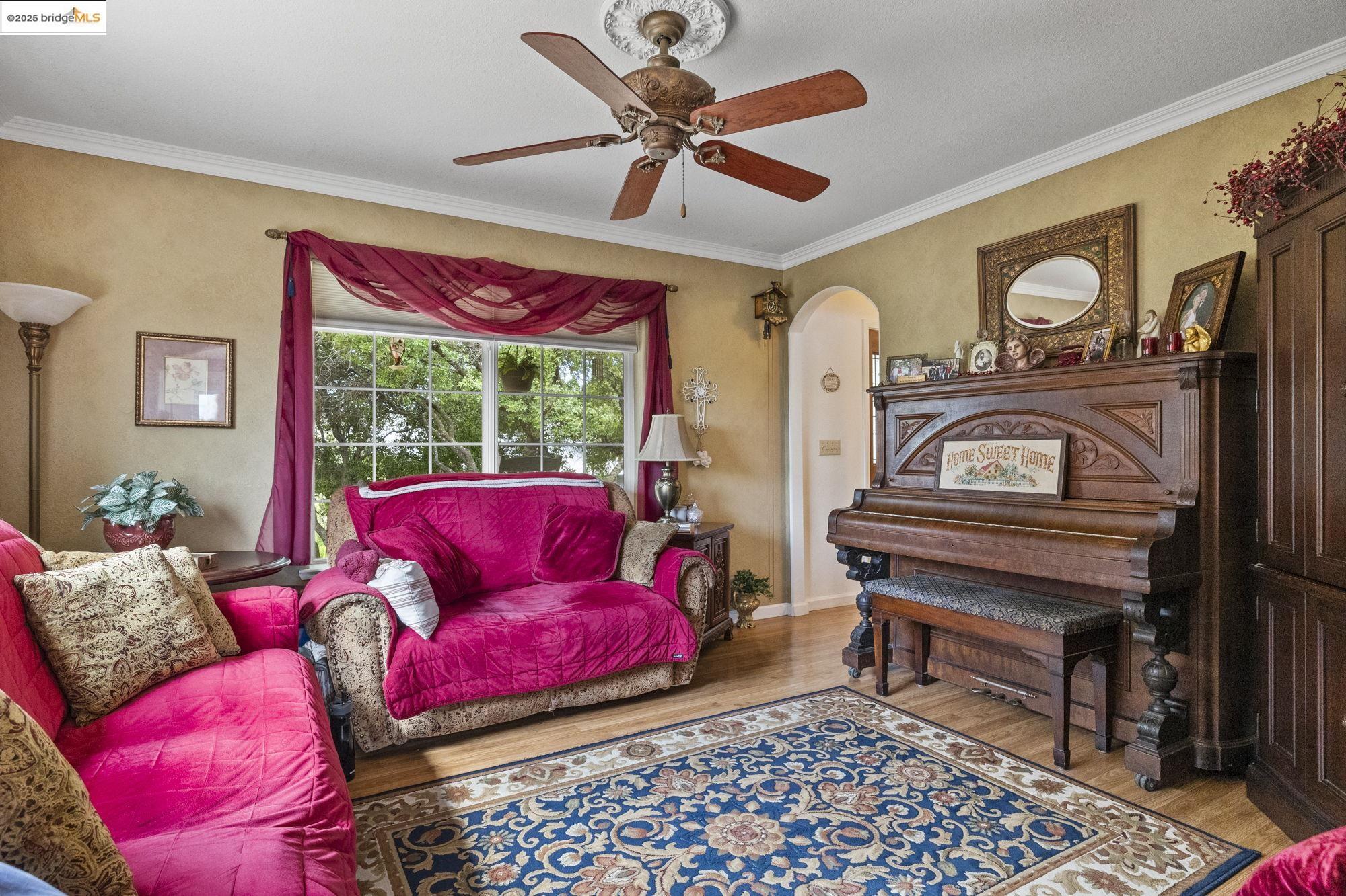 Detail Gallery Image 4 of 31 For 18450 Golden Oaks Dr, Jamestown,  CA 95327 - 3 Beds | 3/1 Baths