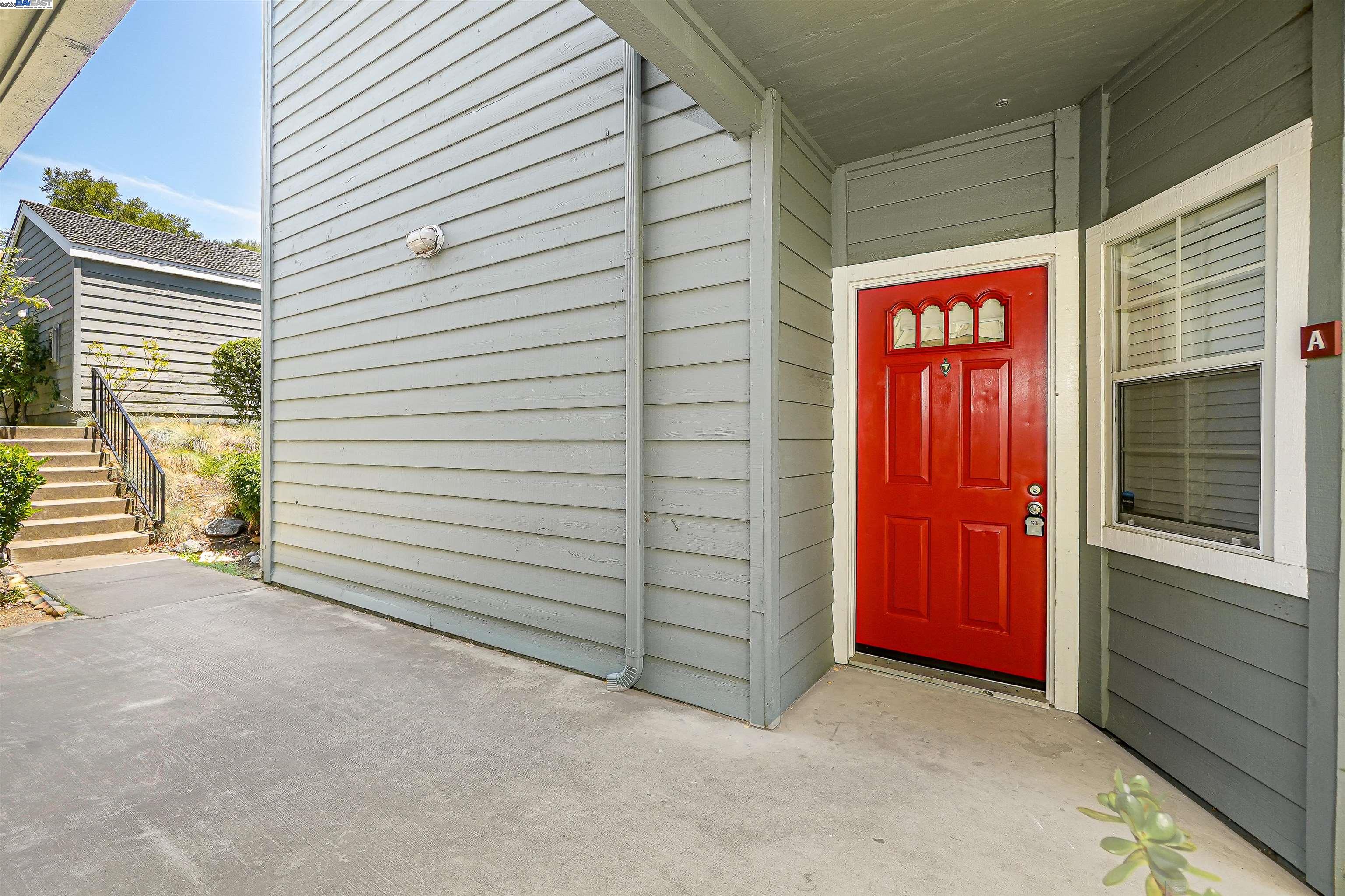 Detail Gallery Image 2 of 49 For 7750 Canyon Meadow Cir a,  Pleasanton,  CA 94588-4729 - 2 Beds | 2 Baths